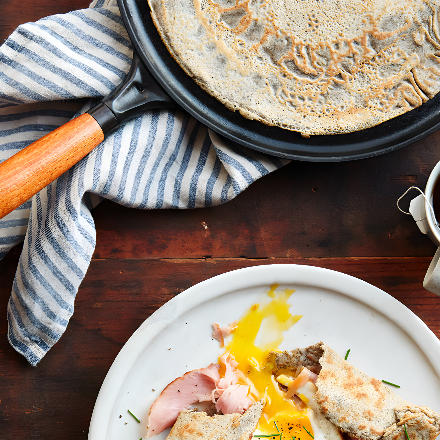 Staub ® Matte Black Cast Iron 11" Crepe Pan with Spreader and Spatula