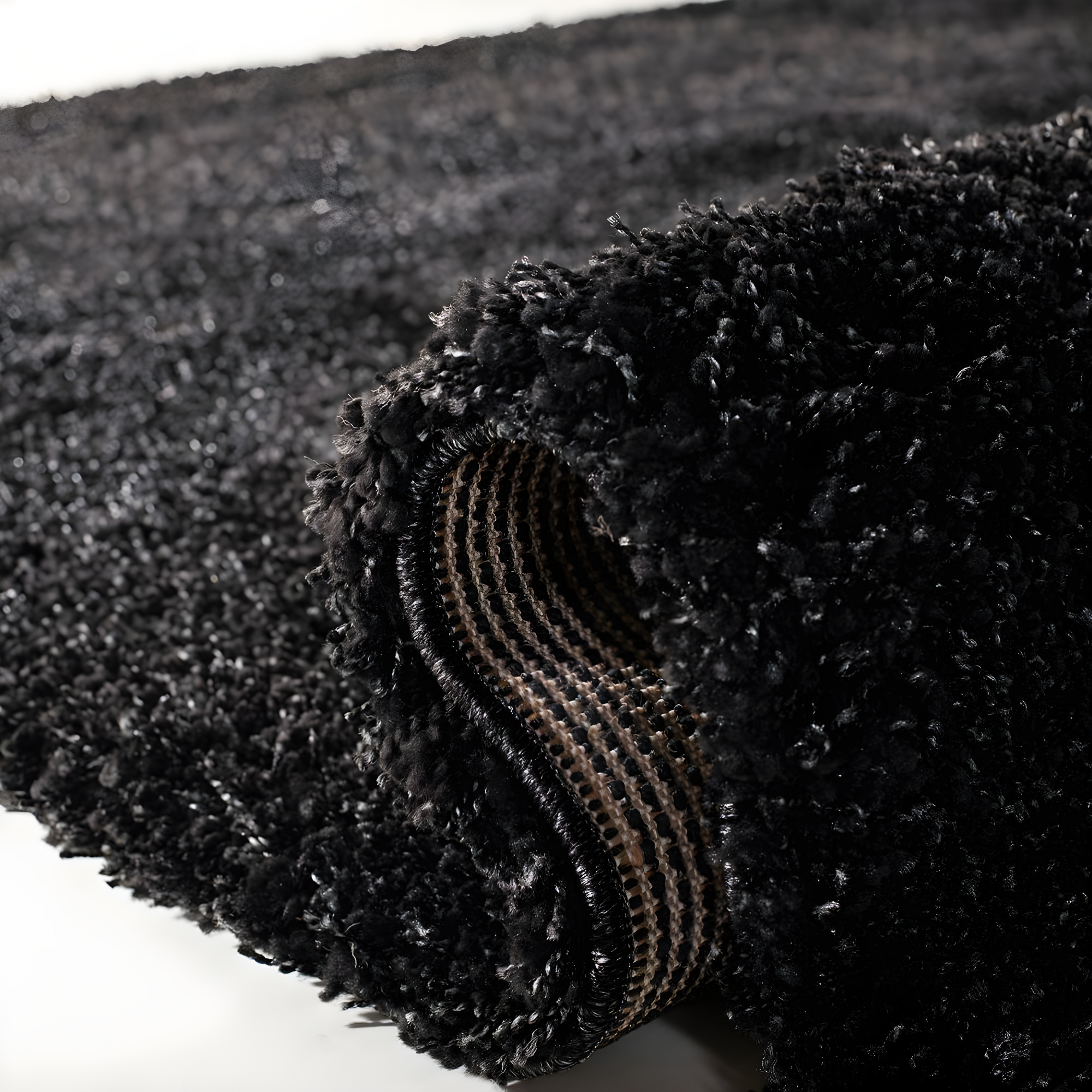 Shag SG151 Power Loomed Indoor Area Rug - Black/Ivory - 4'x6' - Safavieh.