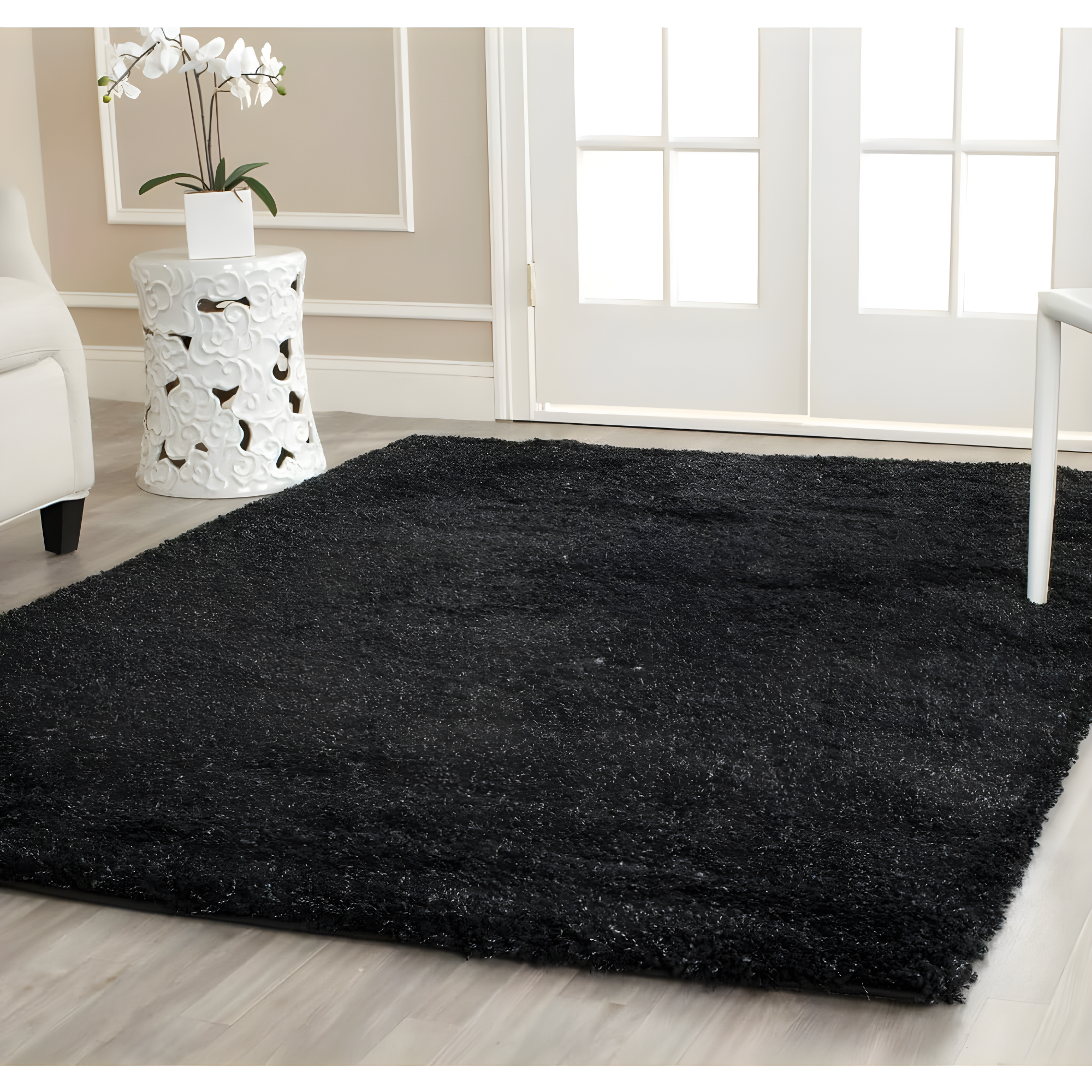Shag SG151 Power Loomed Indoor Area Rug - Black/Ivory - 4'x6' - Safavieh.