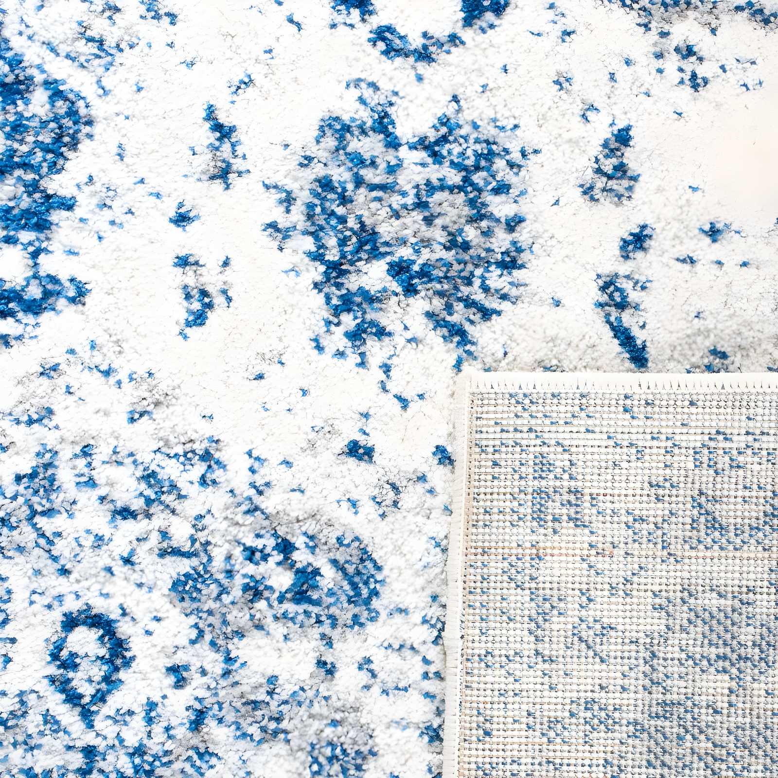 Madison MAD611 Power Loomed Indoor Area Rug - White/Royal Blue - 6'7"x6'7" - Safavieh