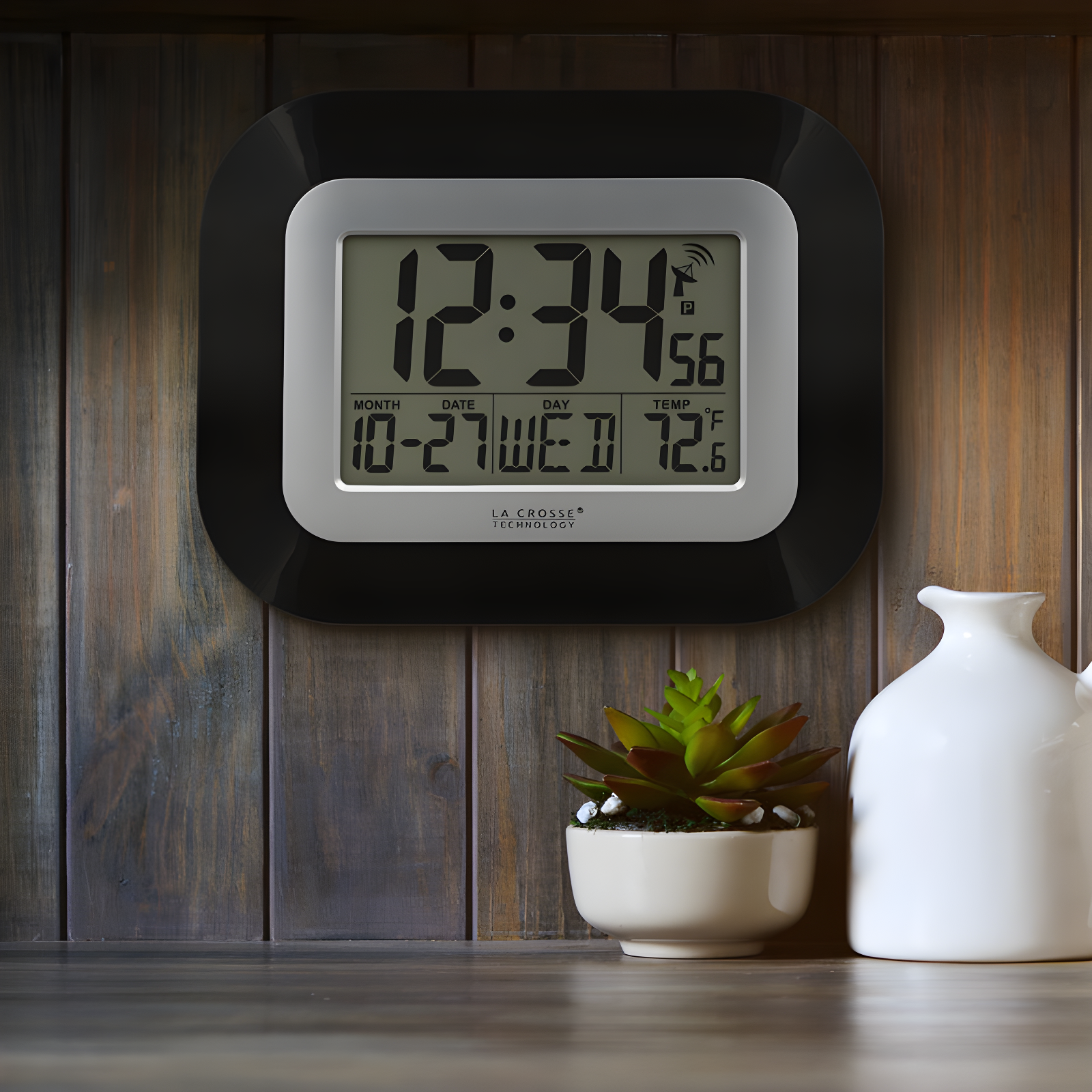 La Crosse Technology Atomic Digital Wall Clock