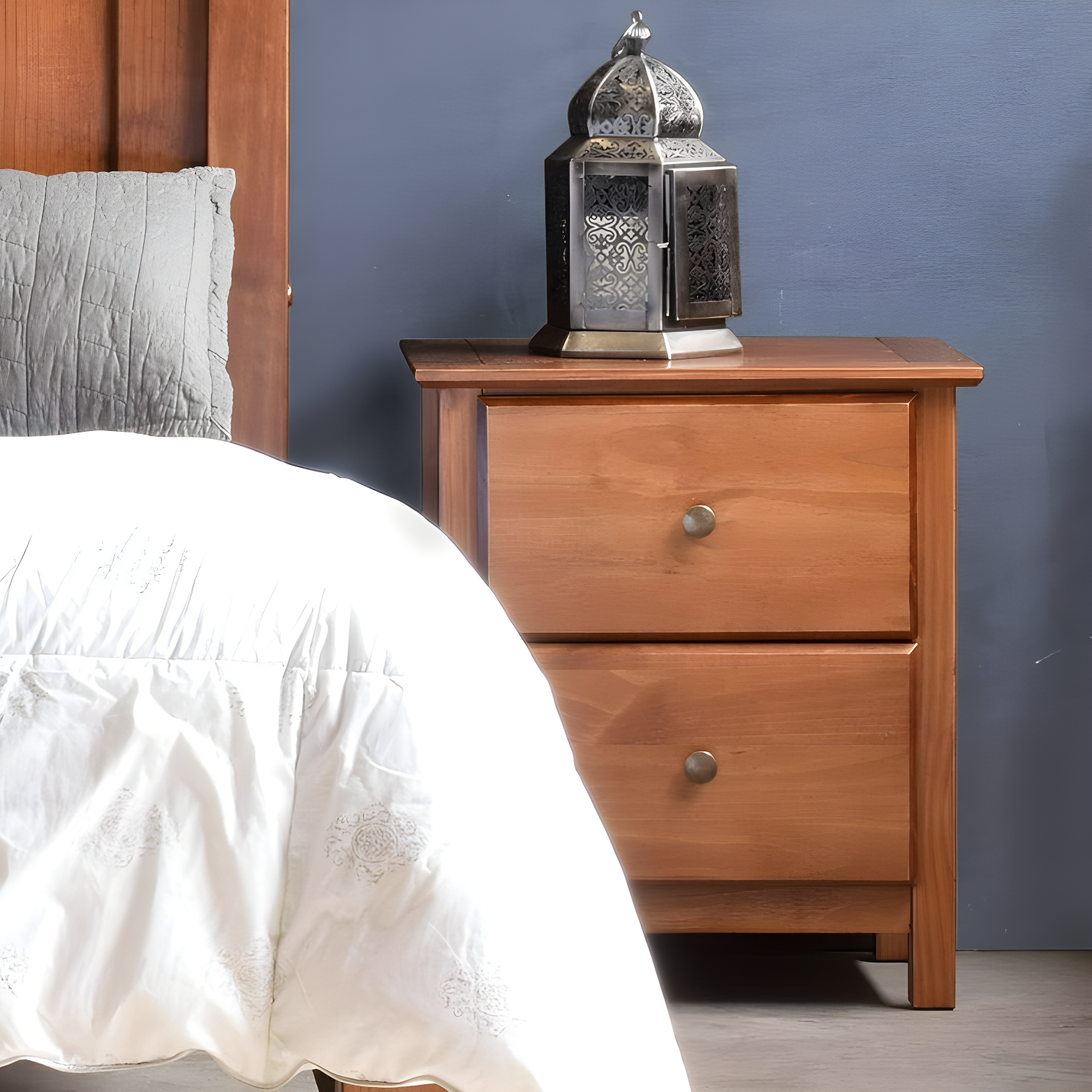 Shaker 20'' W Solid Wood Nightstand