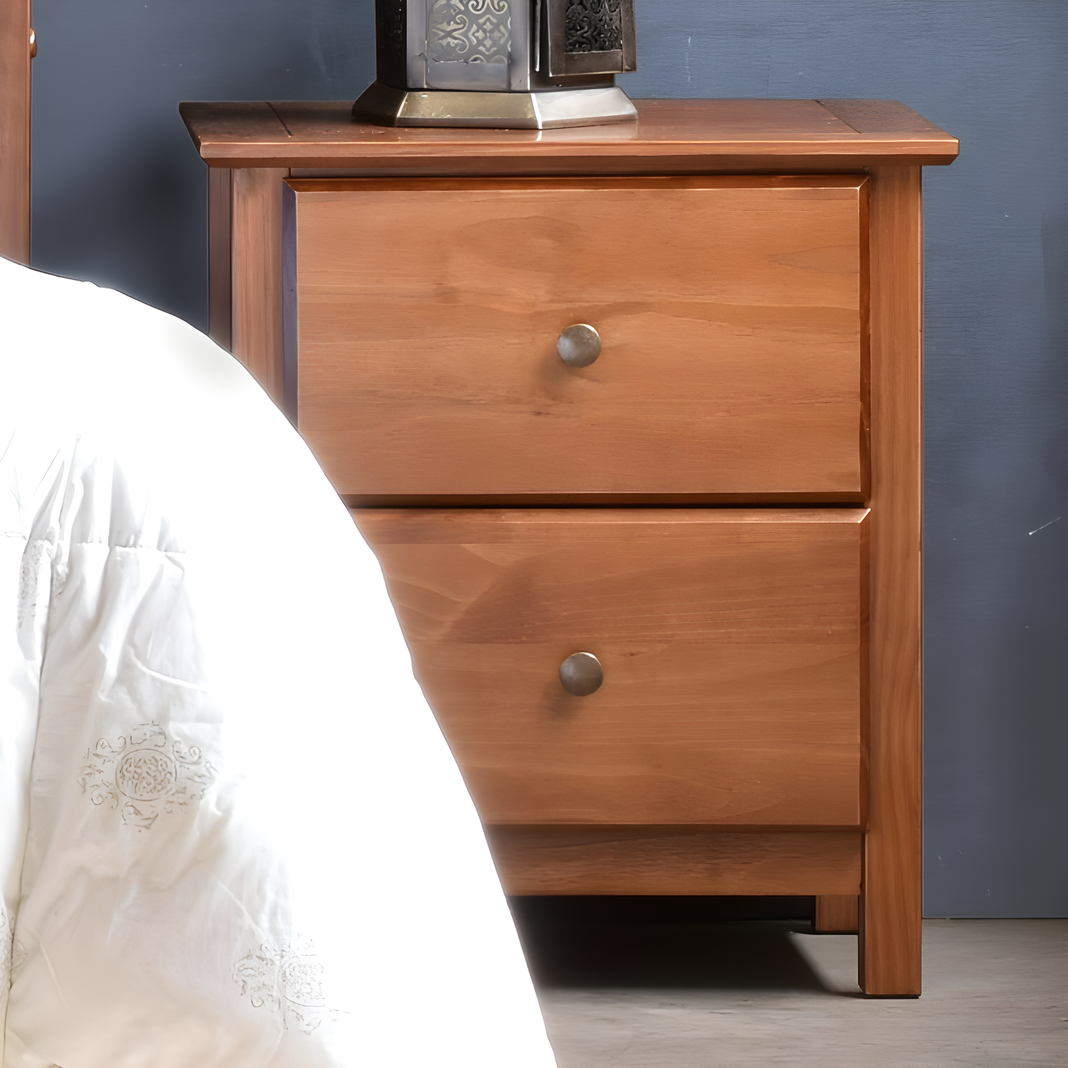 Shaker 20'' W Solid Wood Nightstand