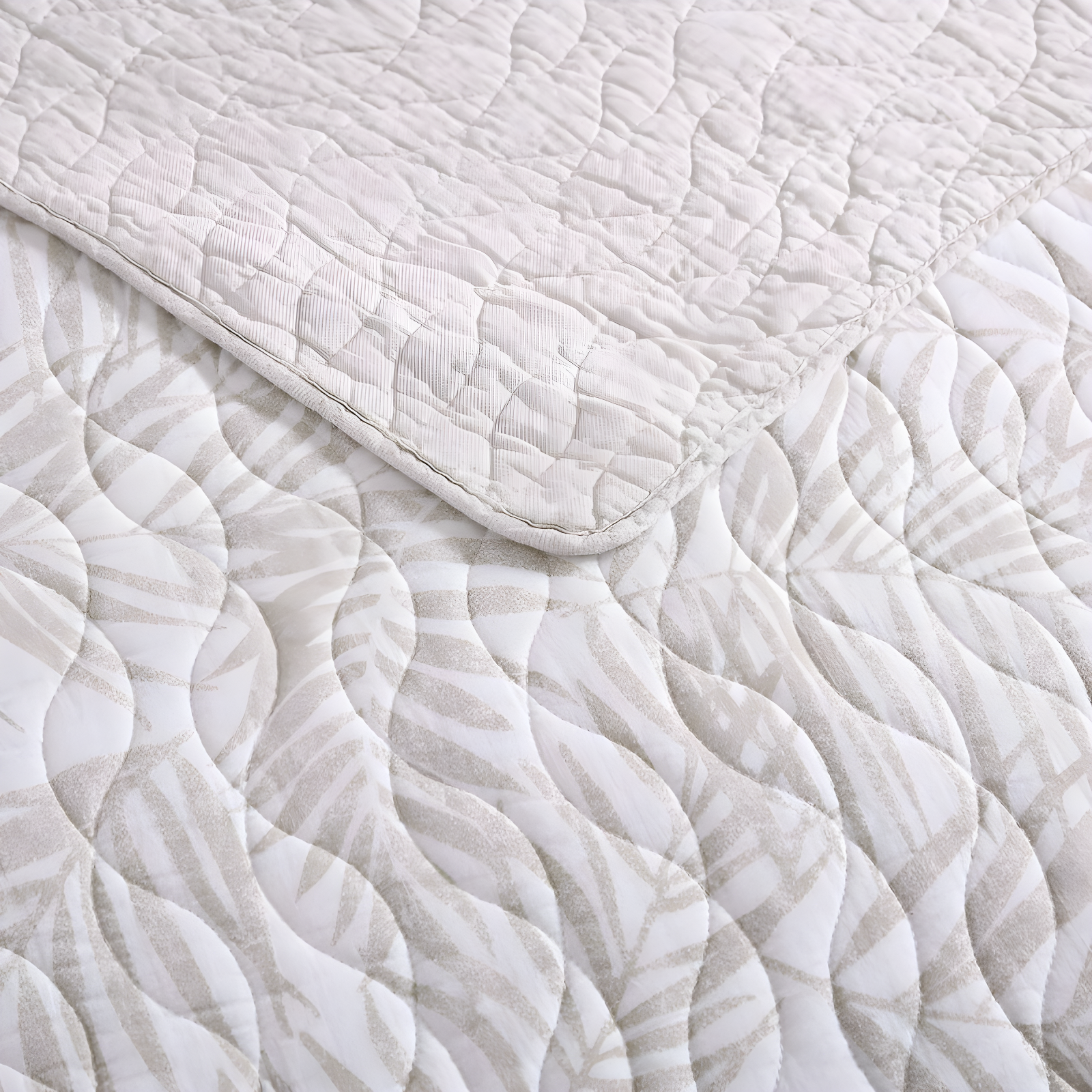 Tommy Bahama Home Tommy Bahama Palmday Cotton Reversible Quilt Set