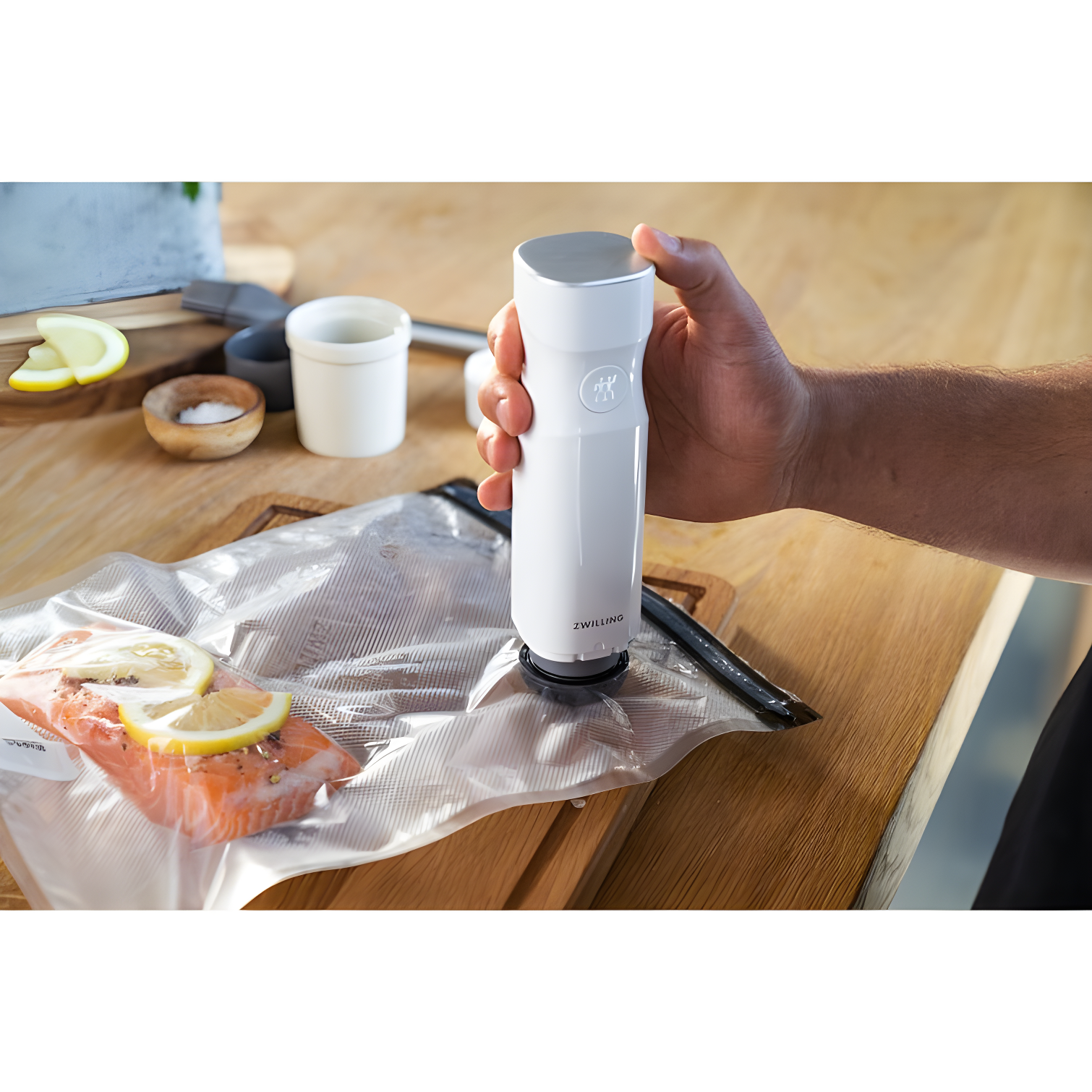 ZWILLING J.A. Henckels ZWILLING Fresh & Save Small Vacuum Sealer Bags 1/2 Gallon, Reusable Snack Bags, Meal Prep (Set of 10)