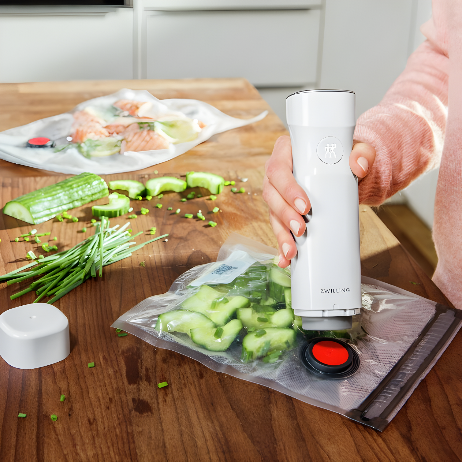 ZWILLING J.A. Henckels ZWILLING Fresh & Save Small Vacuum Sealer Bags 1/2 Gallon, Reusable Snack Bags, Meal Prep (Set of 10)