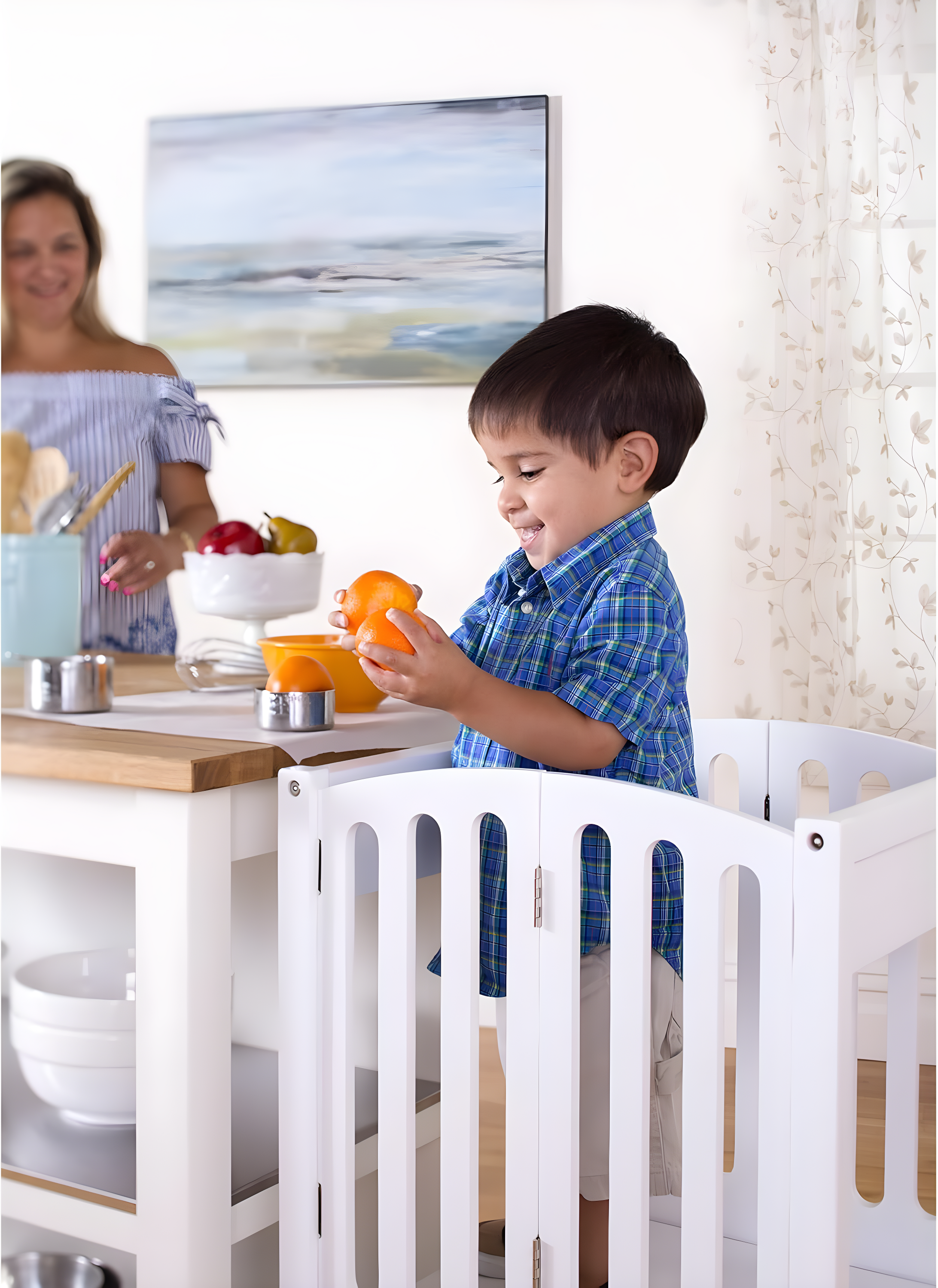 Guidecraft Contemporary Kitchen Helper Foldable Step Stool