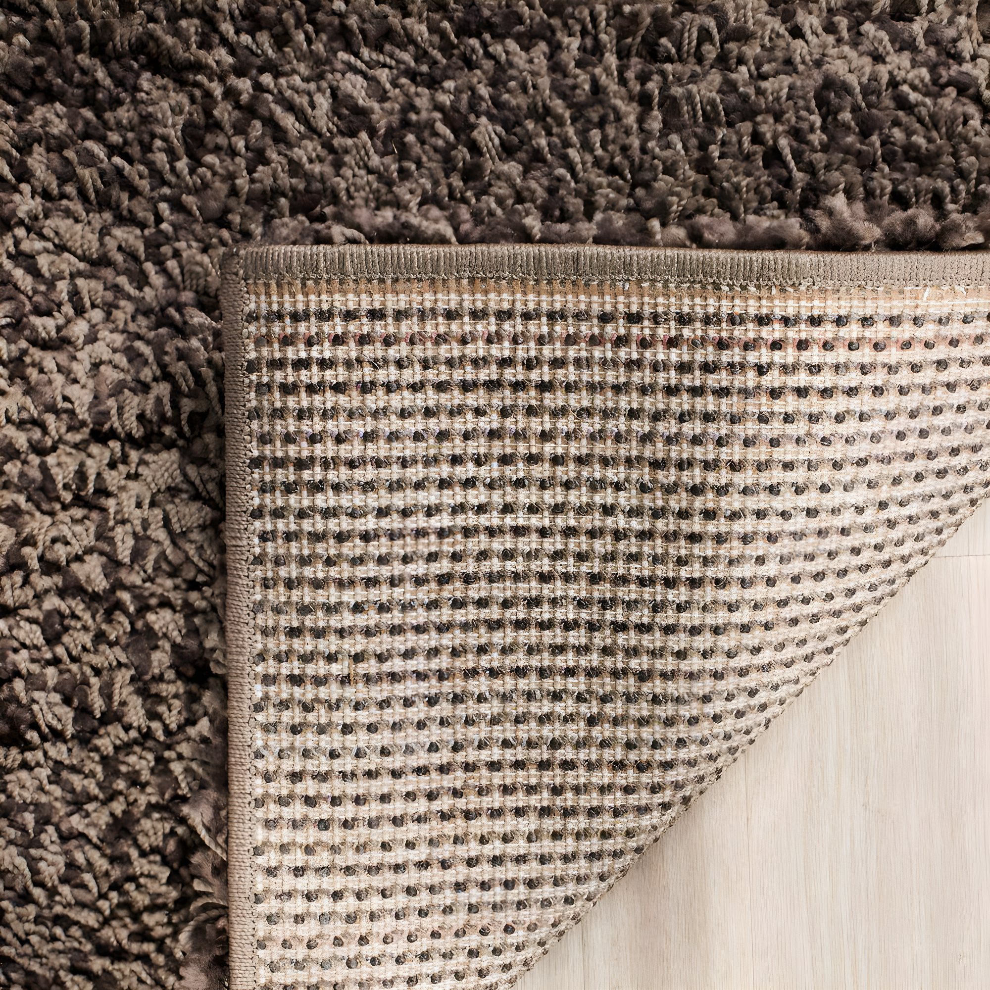 Shag SG151 Power Loomed Indoor Area Rug - Mushroom - 4'x6' - Safavieh.
