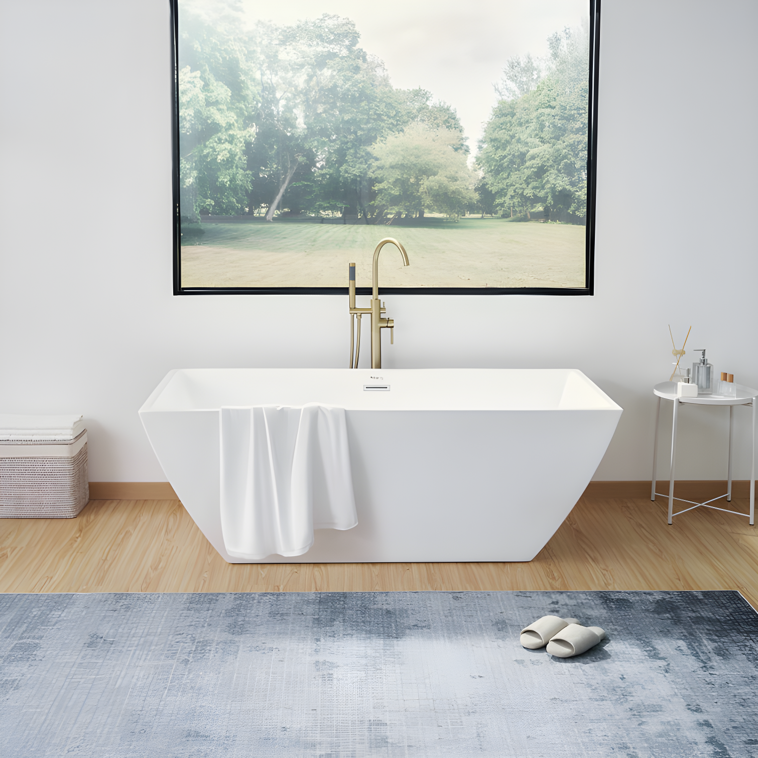 66.9" x 33" Freestanding Soaking Bathtub