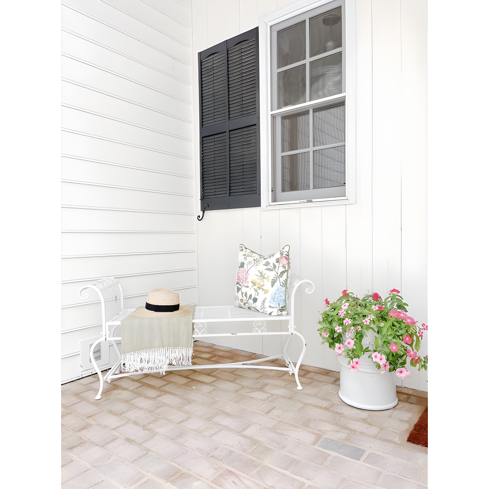 Brielle Bench - Outdoor - PAT5004 - Antique White - Safavieh