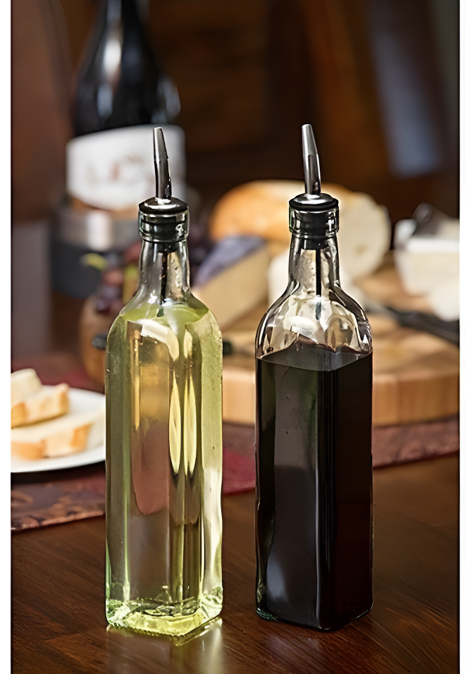 Soro Essentials- Set of 2- Glass 16 oz. Square Cruet with Stainless Steel Pourer - Vinegar and Olive Oil Bottle Dispenser Oil Bottles for Kitchen with Pourers Square Glass Oil Container