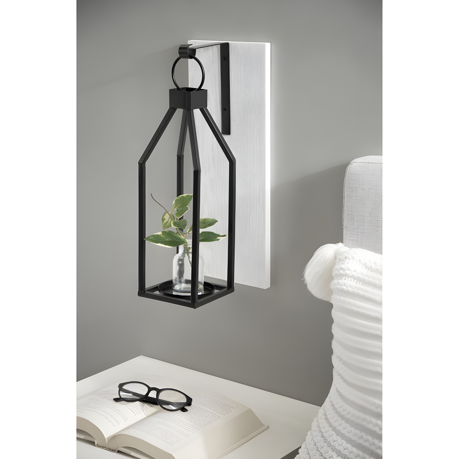 Kate and Laurel Oakly Rectangle Wood Wall Sconce, 7x18, White