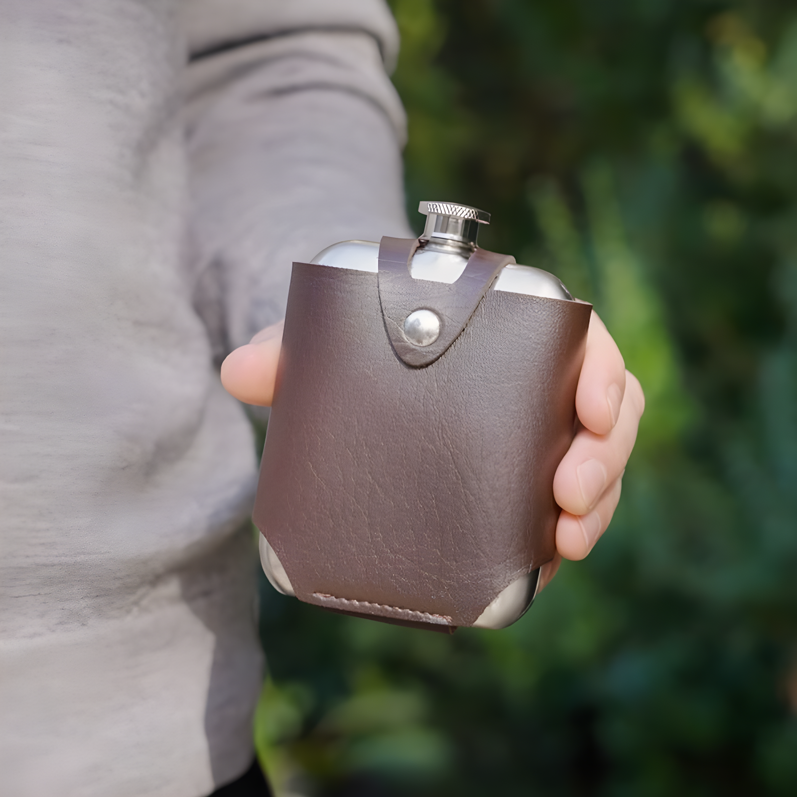 Viski Admiral Stainless Steel Flask and Traveling Case
