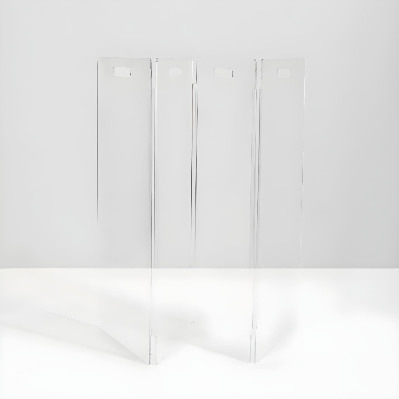 Hiddin Clear Freestanding Tall Zig Zag Pet Gate