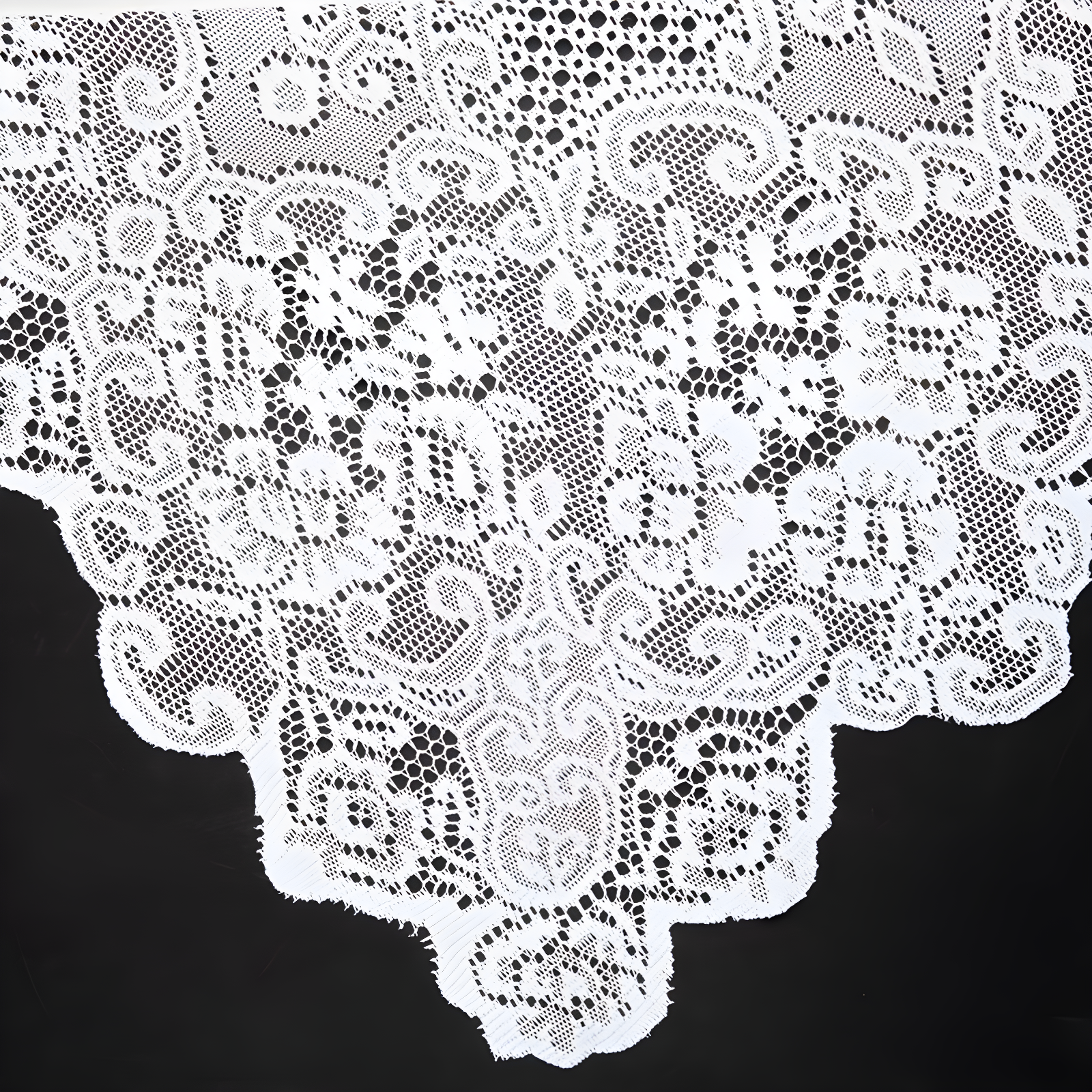 Juvale White Lace Tablecloth for Rectangular Tables, Vintage Style Wedding Table Cloths for Formal Dining, 60 x 97 In