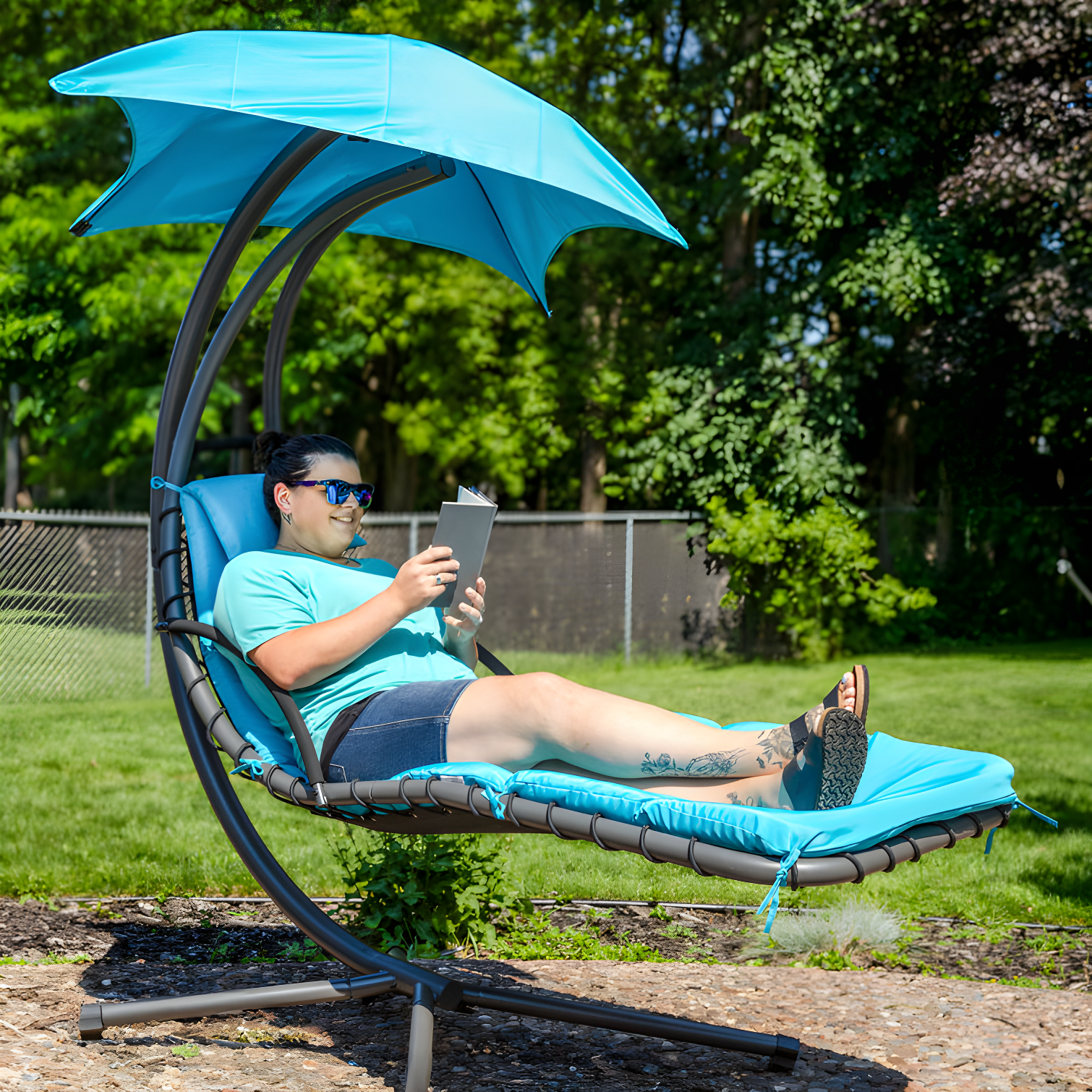 Steel Outdoor Floating Chaise Lounge Chair with Canopy with Stand