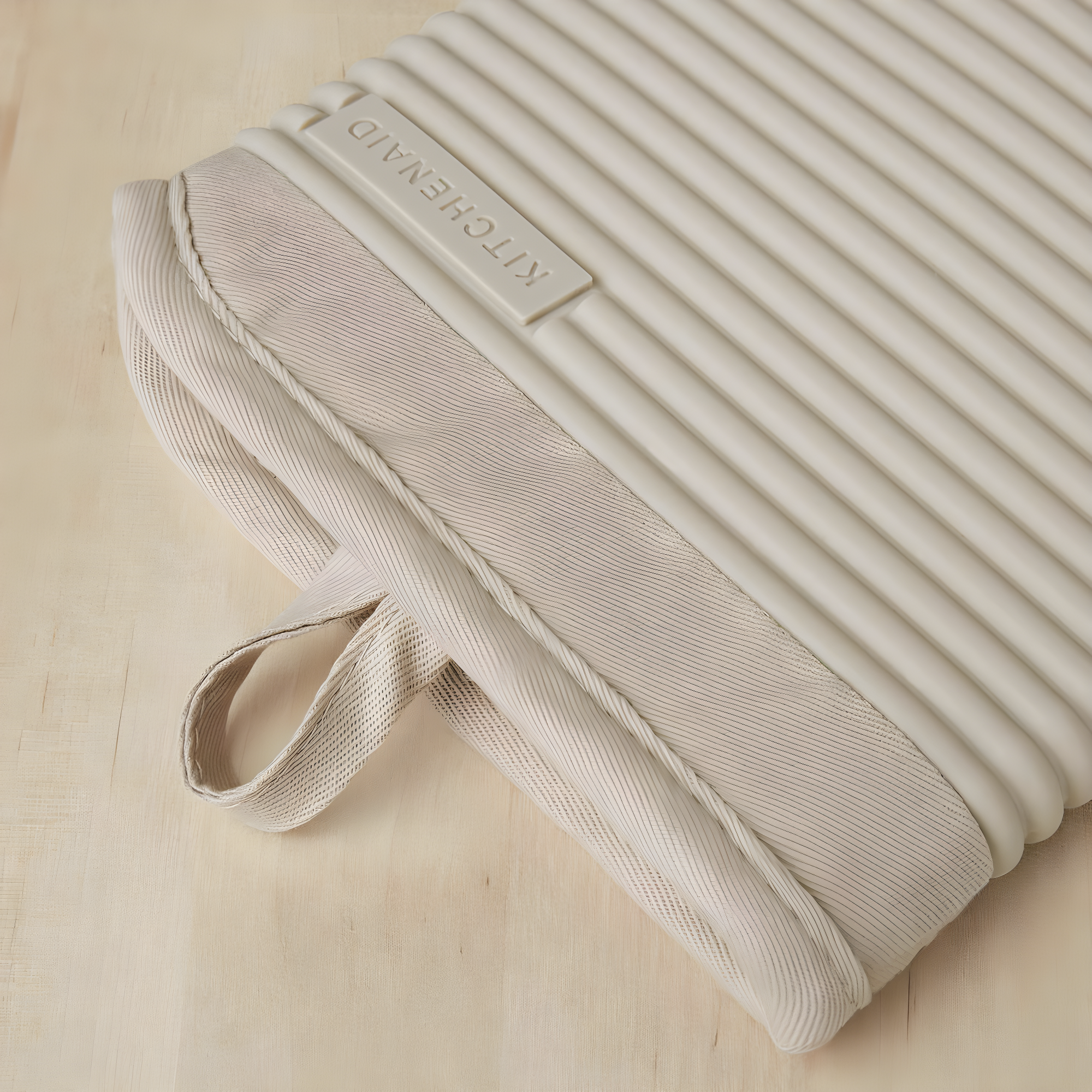 KitchenAid Milkshake Ribbed Soft Silicone Oven Mitts, Set of 2