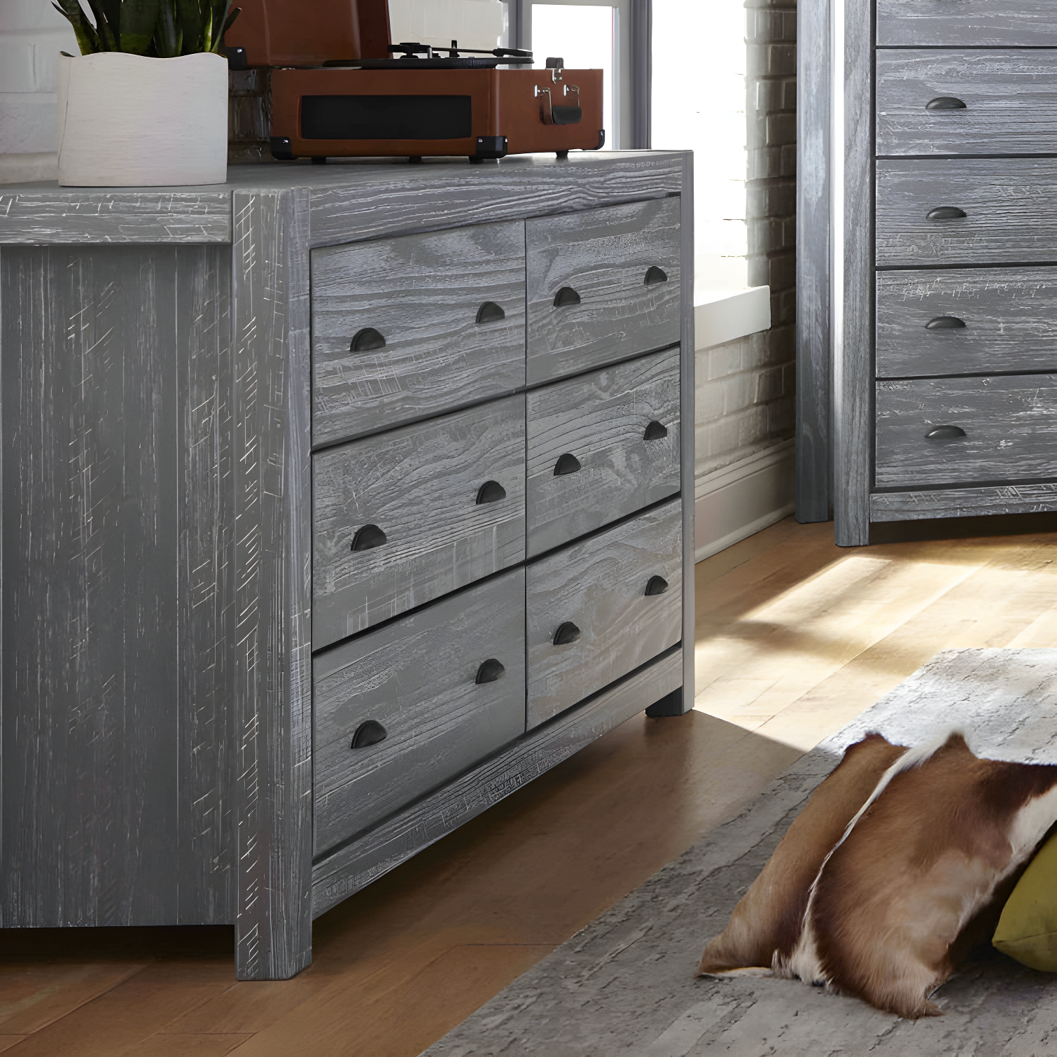 Montauk Solid Wood 59.5'' W 6 - Drawer Dresser
