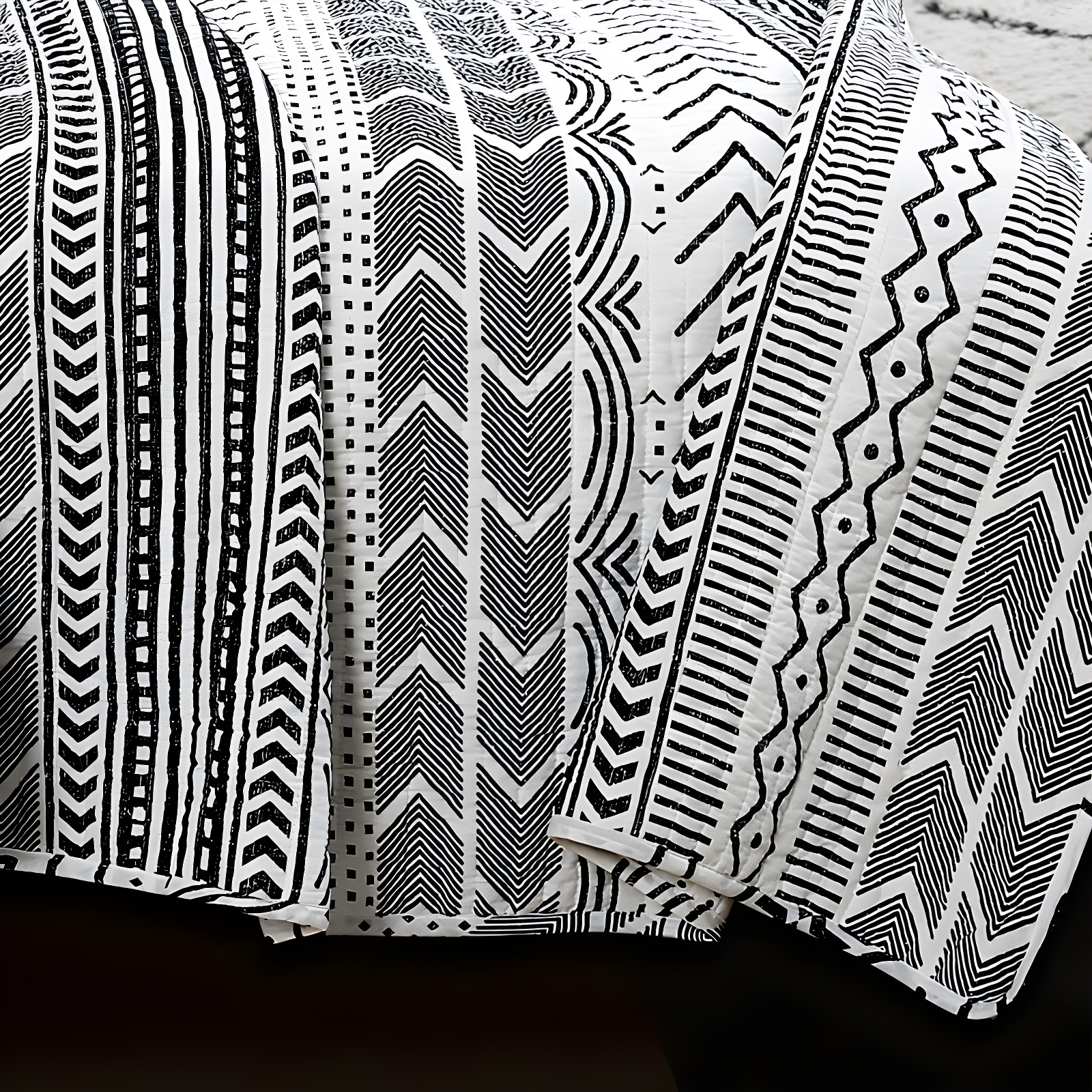 Lush Decor Hygge Geo Reversible Contemporary 3-Piece Quilt Set