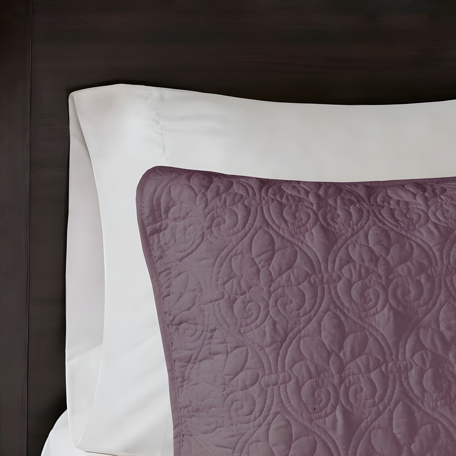 Quebec Reversible Quilt Set