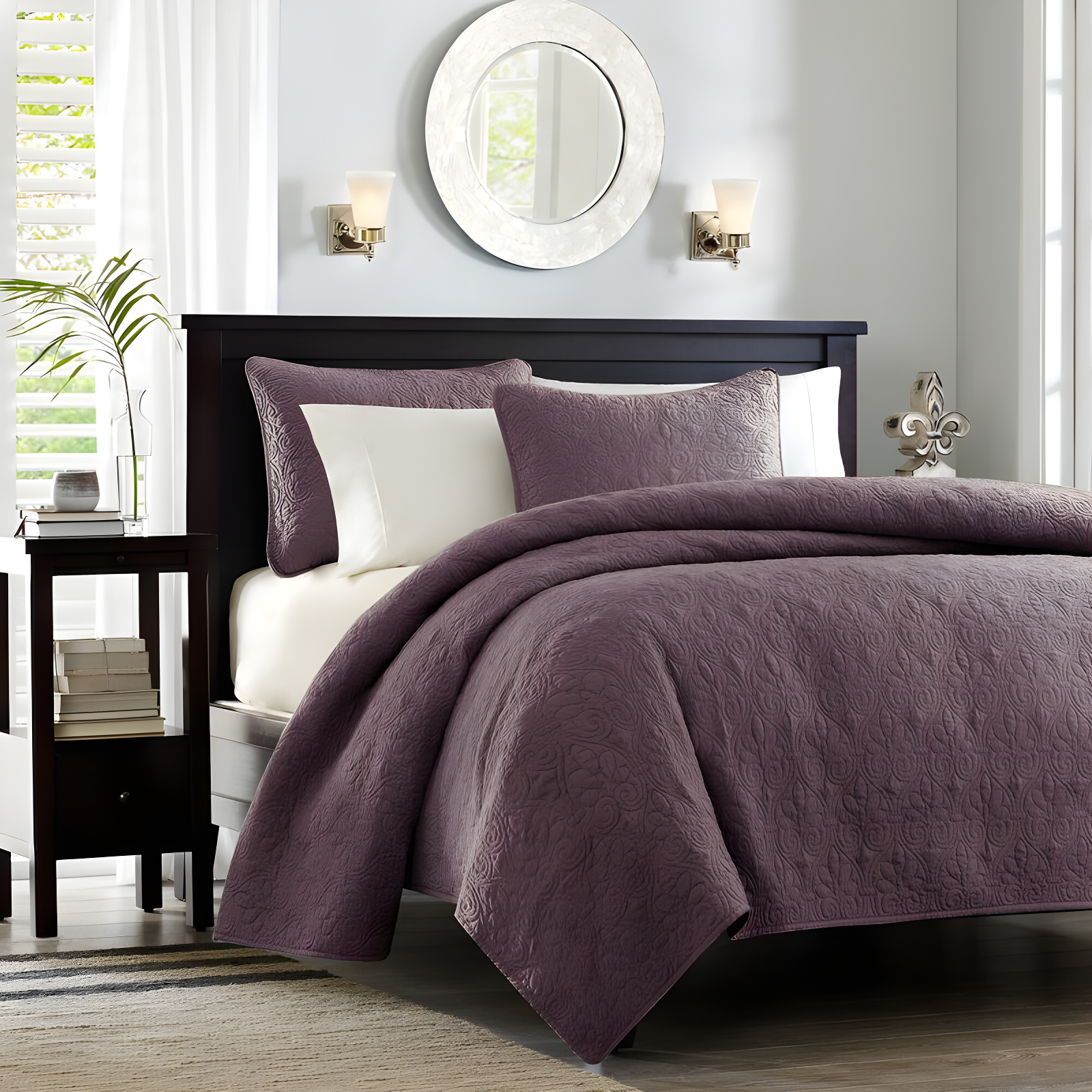 Quebec Reversible Quilt Set