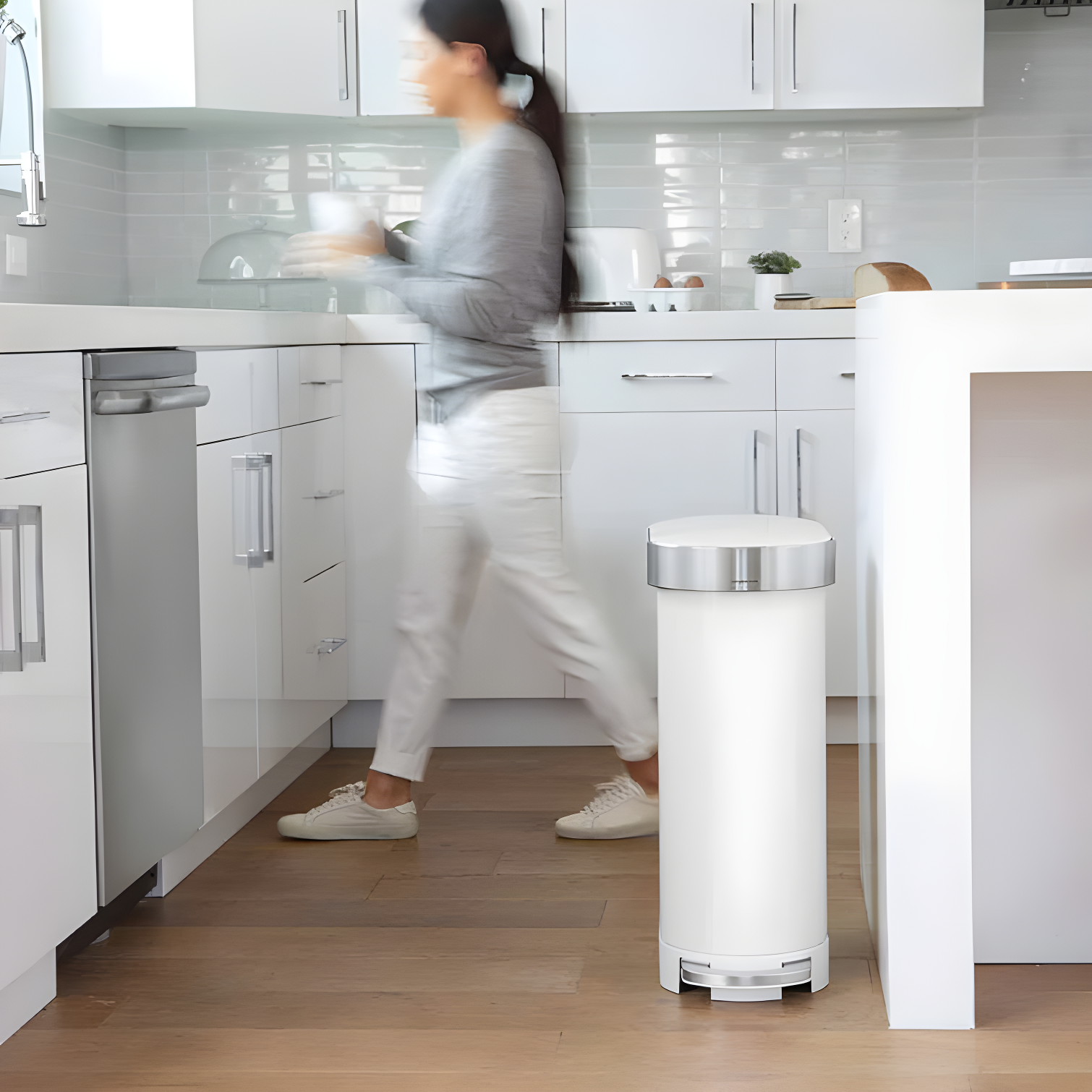 simplehuman 45 Liter / 12 Gallon Slim Hands-Free Kitchen Step Trash Can