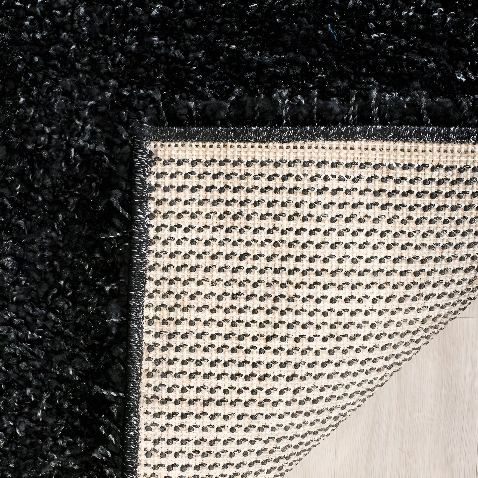 Shag SG151 Power Loomed Indoor Area Rug - Black/Ivory - 4'x6' - Safavieh.