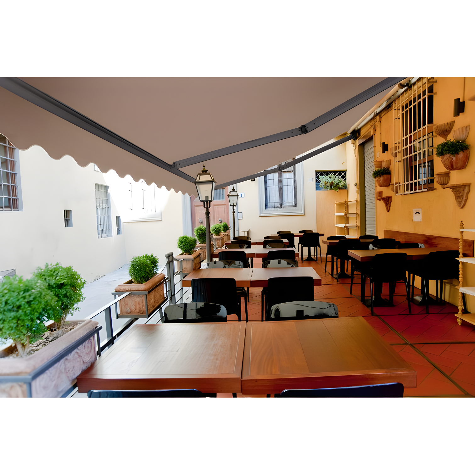 Classic Manual Retractable Patio Awning