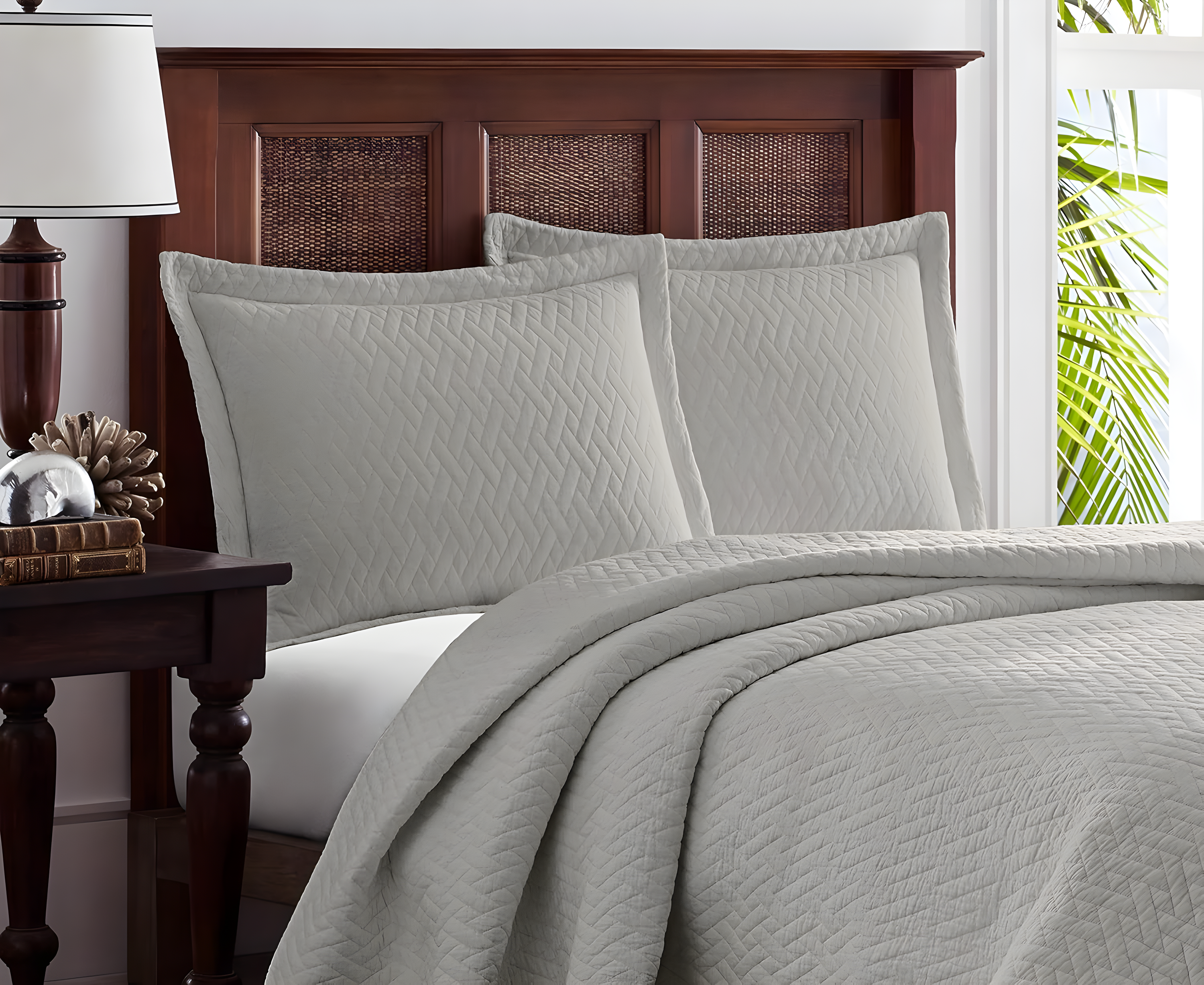 Tommy Bahama Raffia Solid Cotton Reversible Quilt Set