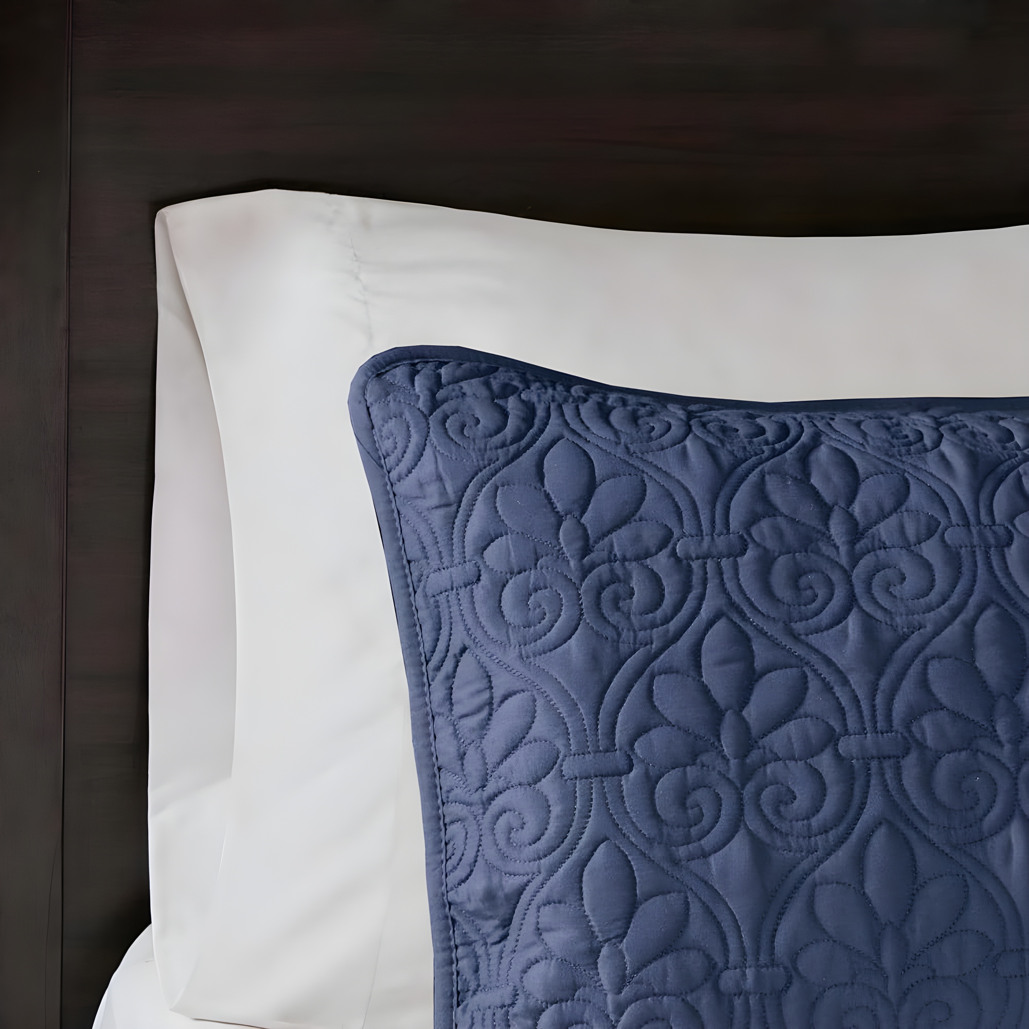 Madison Park Quebec Reversible Quilt Set