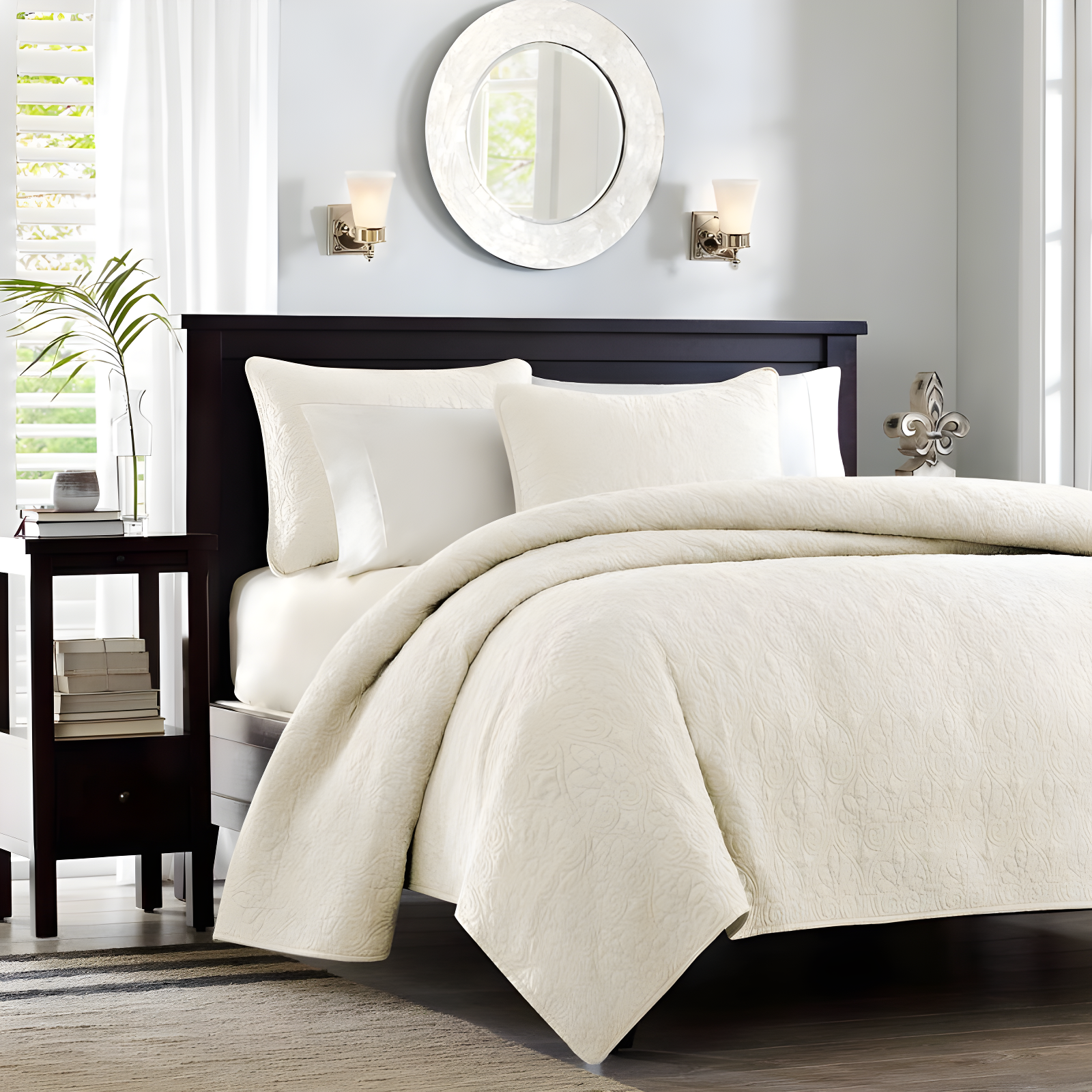 Madison Park Quebec Reversible Quilt Set