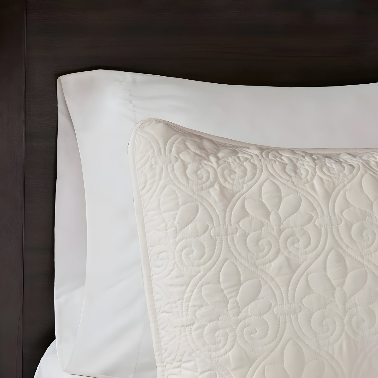 Madison Park Quebec Reversible Quilt Set