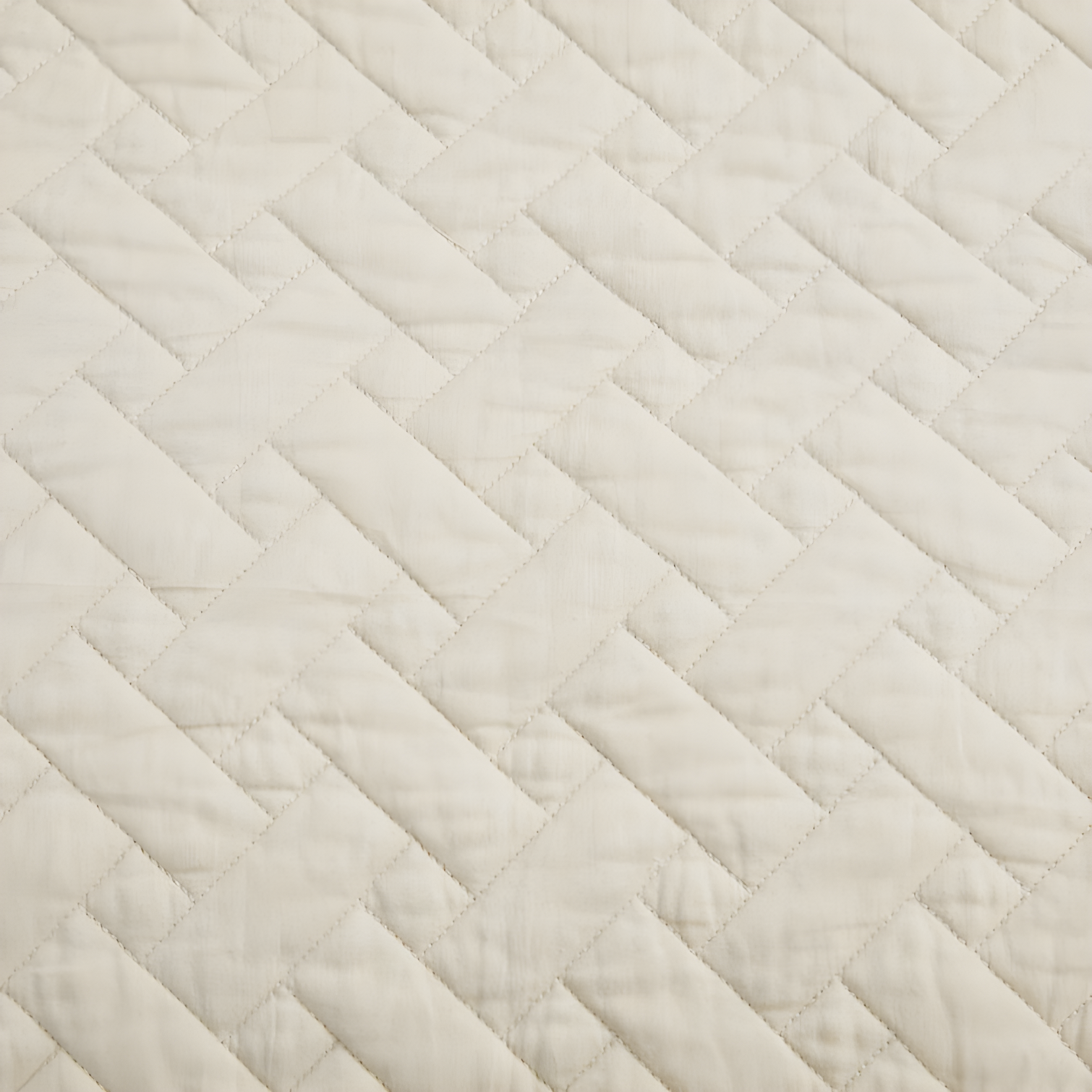 Tommy Bahama Raffia Solid Cotton Reversible Quilt Set