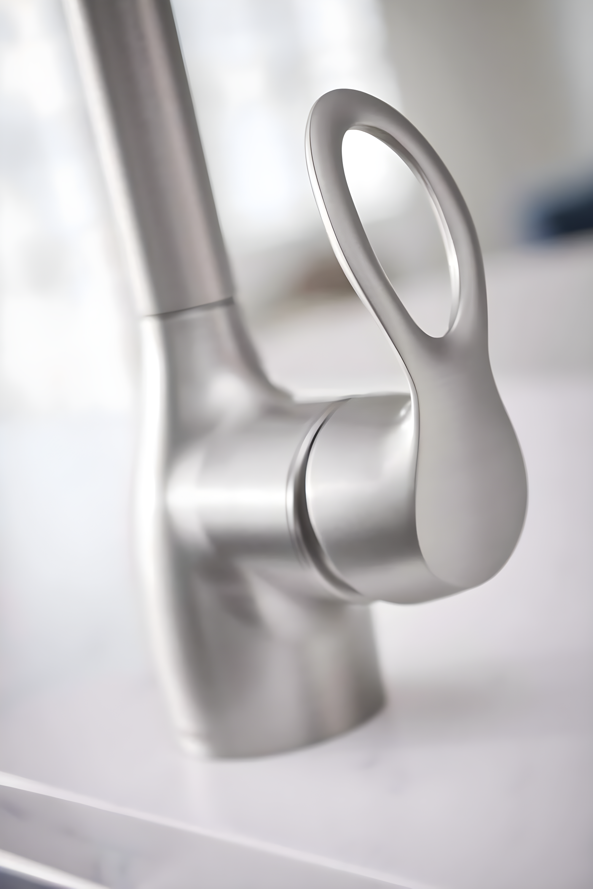 Kleo Single Handle Kitchen Faucet with Duralock and Reflex