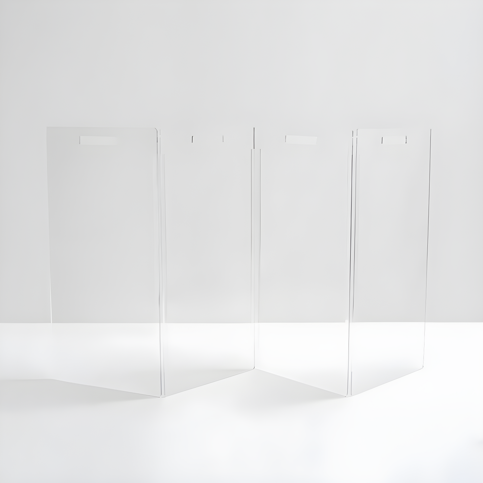 Hiddin Clear Freestanding Tall Zig Zag Pet Gate