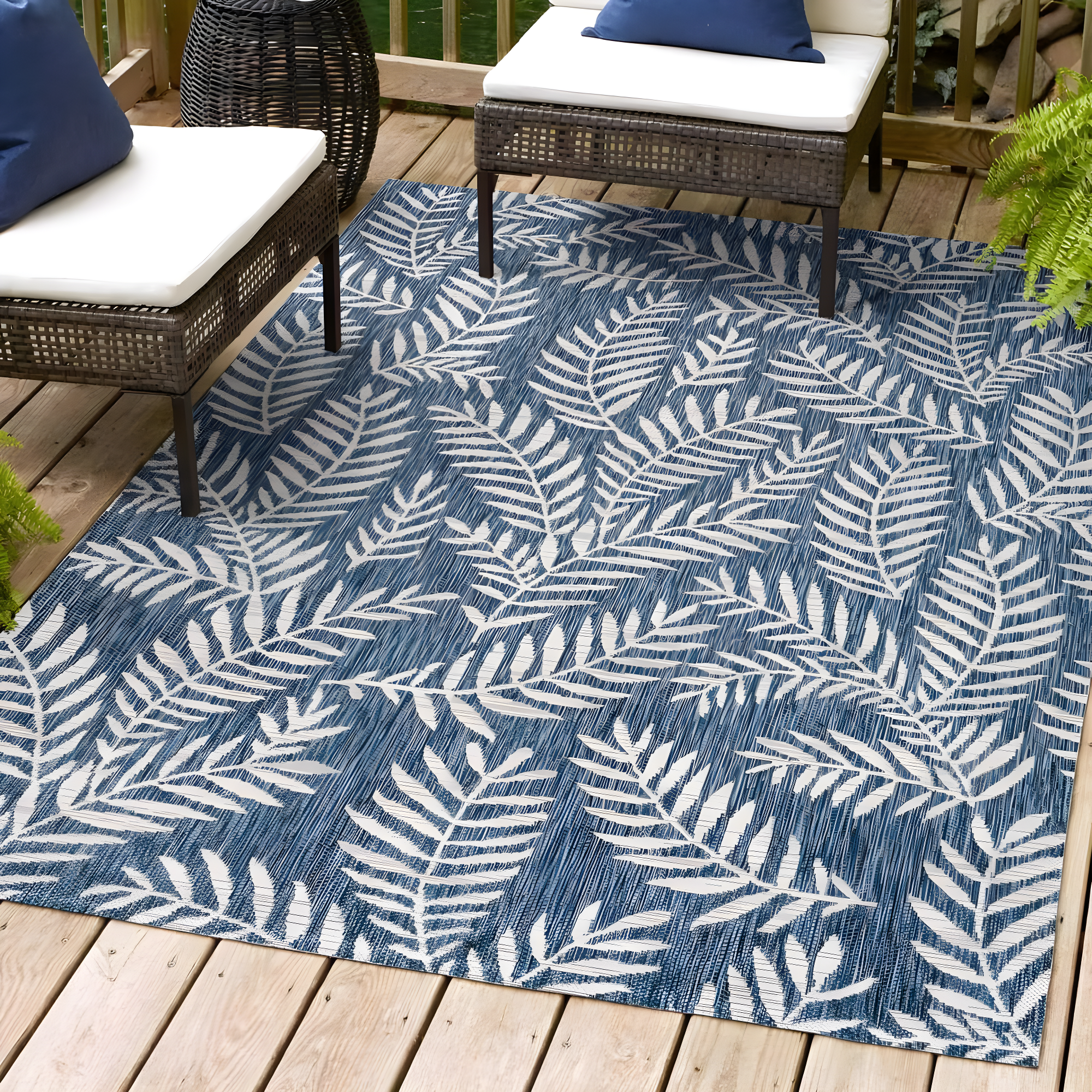 4'x6' Nevis Palm Frond Indoor/Outdoor Area Rug, Navy/Ivory - JONATHAN Y