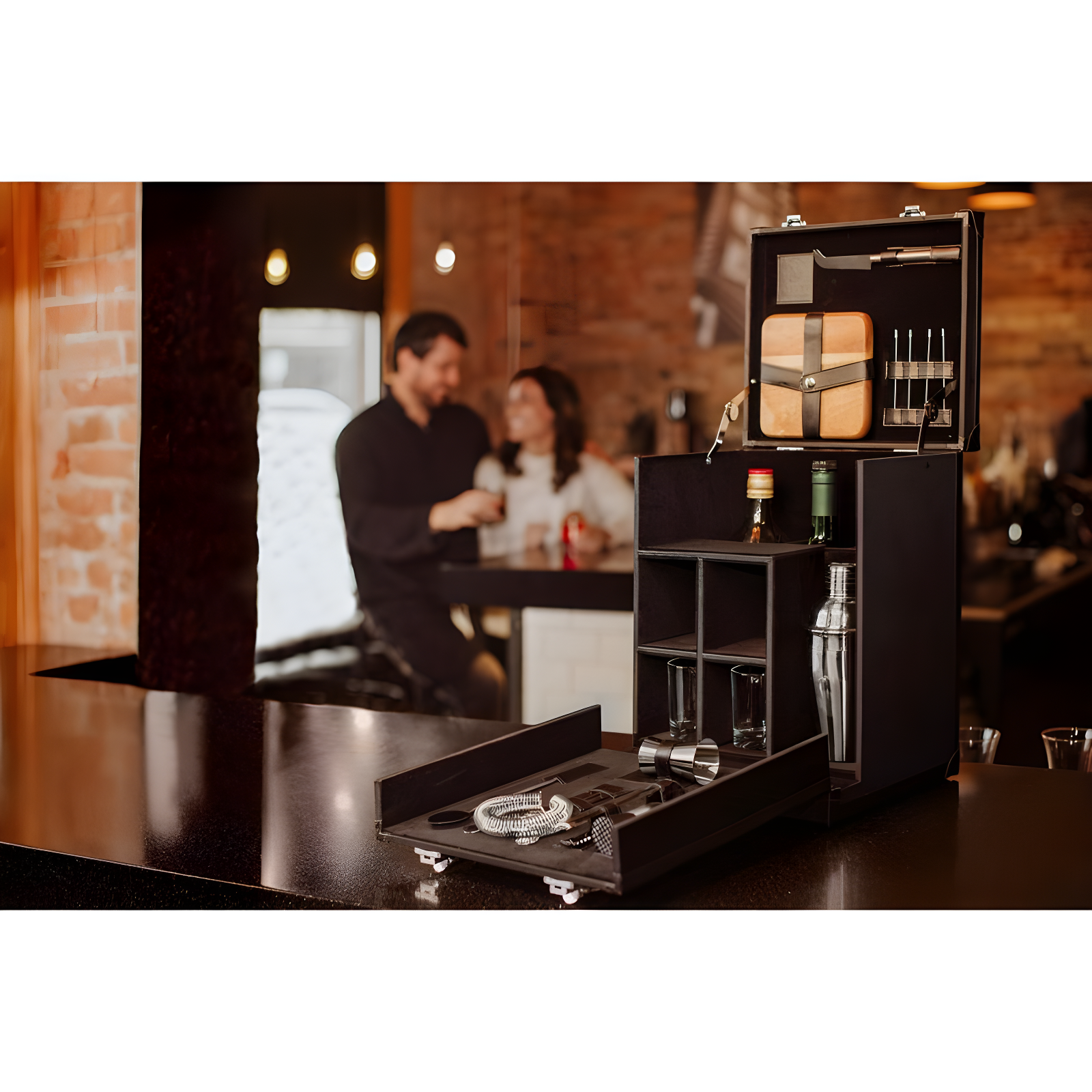 Hamilton Bartender Kit - Portable Bar Case with Cocktail Set