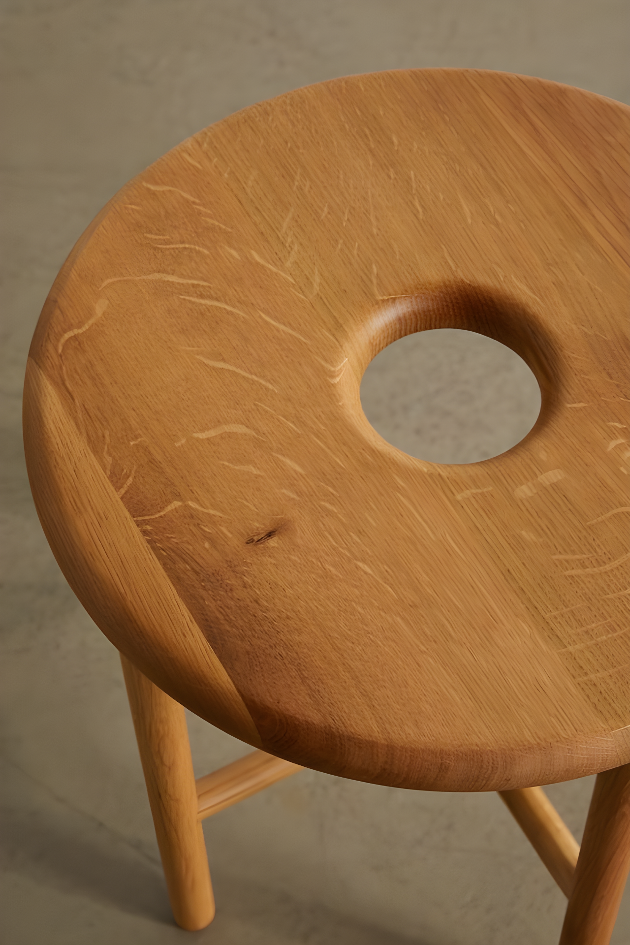 Axel Oak Stool