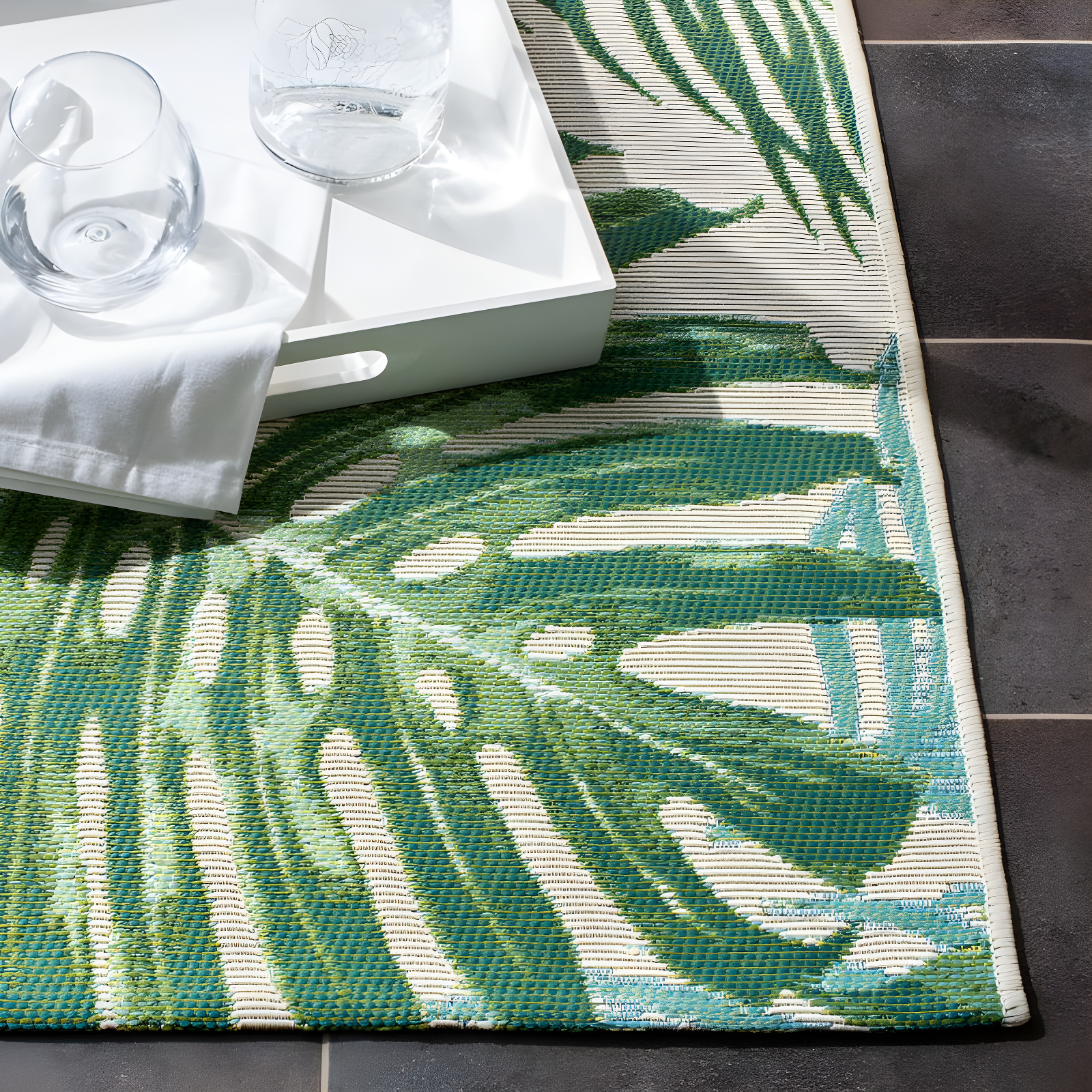 Barbados BAR592 Power Loomed Indoor/Outdoor Area Rug - Green/Teal - 5'3"x7'6" - Safavieh.