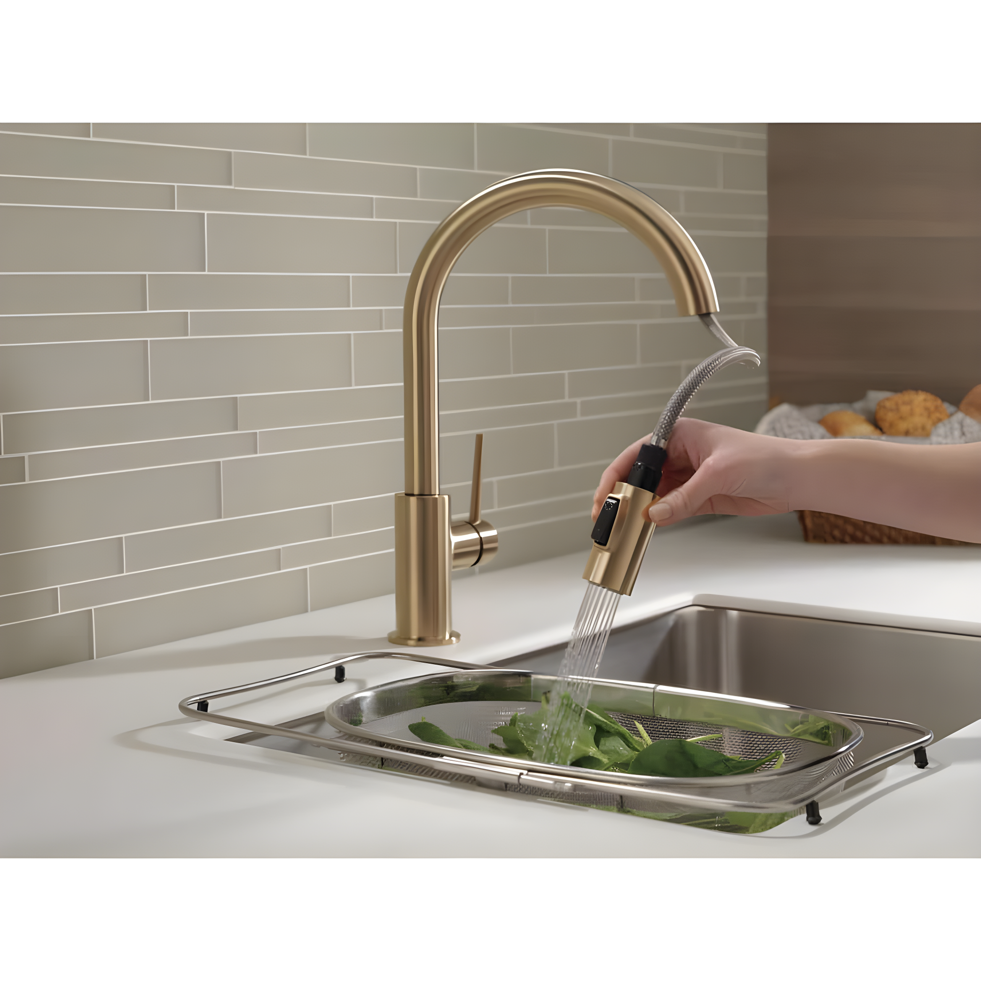 Trinsic Pull Down Sprayer Kitchen Sink Faucet, Single Handle Kitchen Faucet