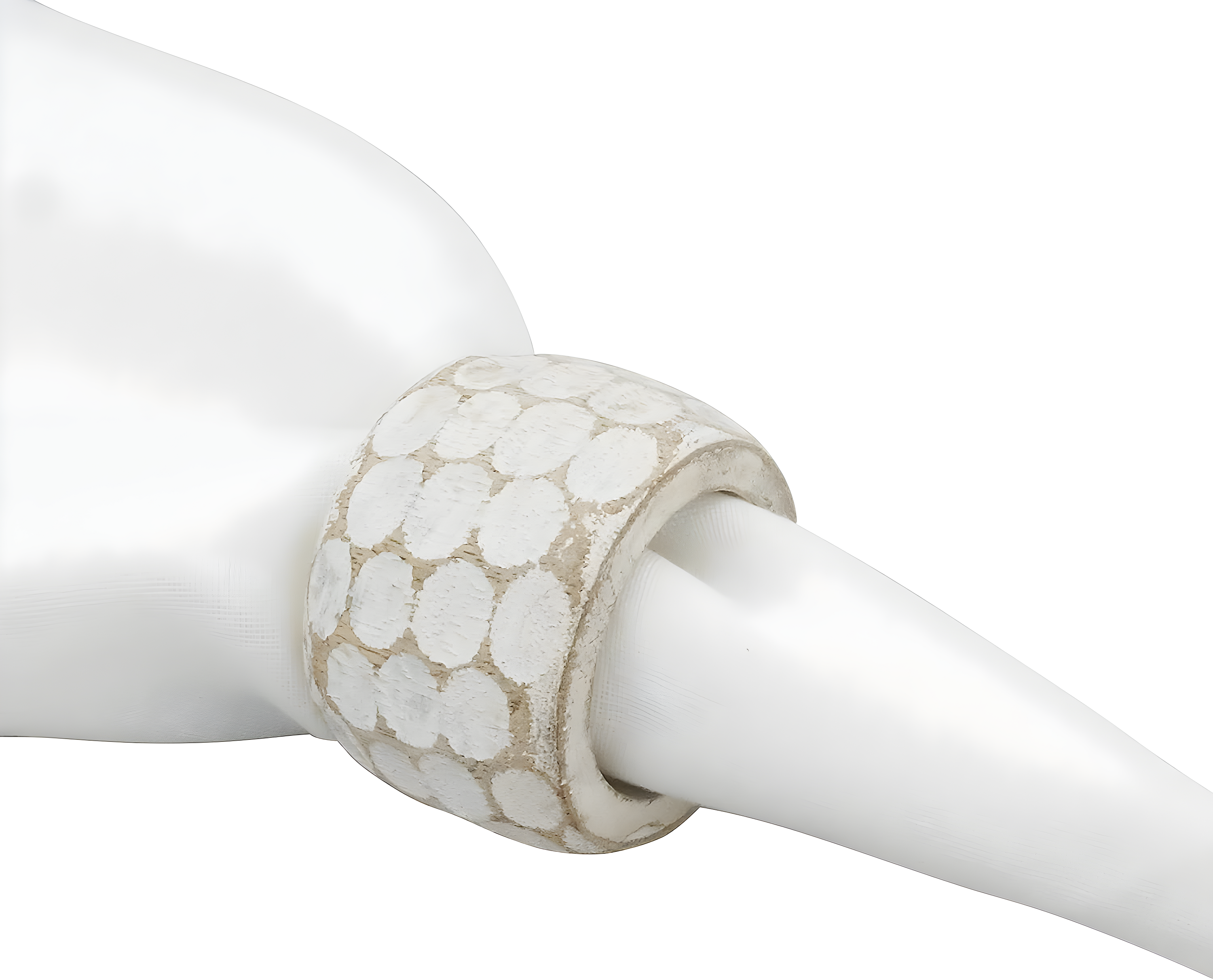 Saro Lifestyle Chunky Wood Dinner Napkin Rings (Set of 4), White