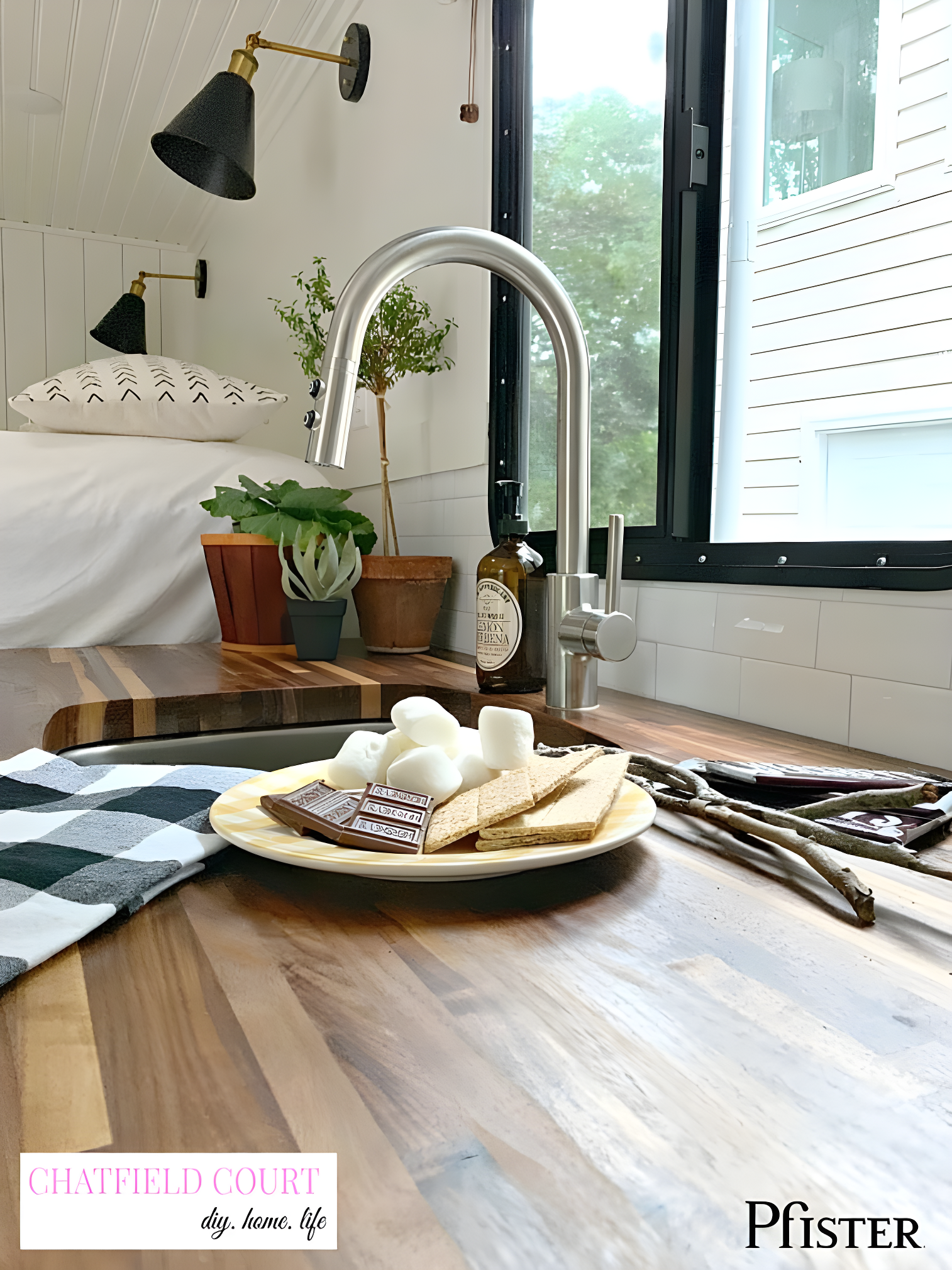 Pfister LG529-ESAS Stellen Pull Down Touchless Single Handle Kitchen Faucet