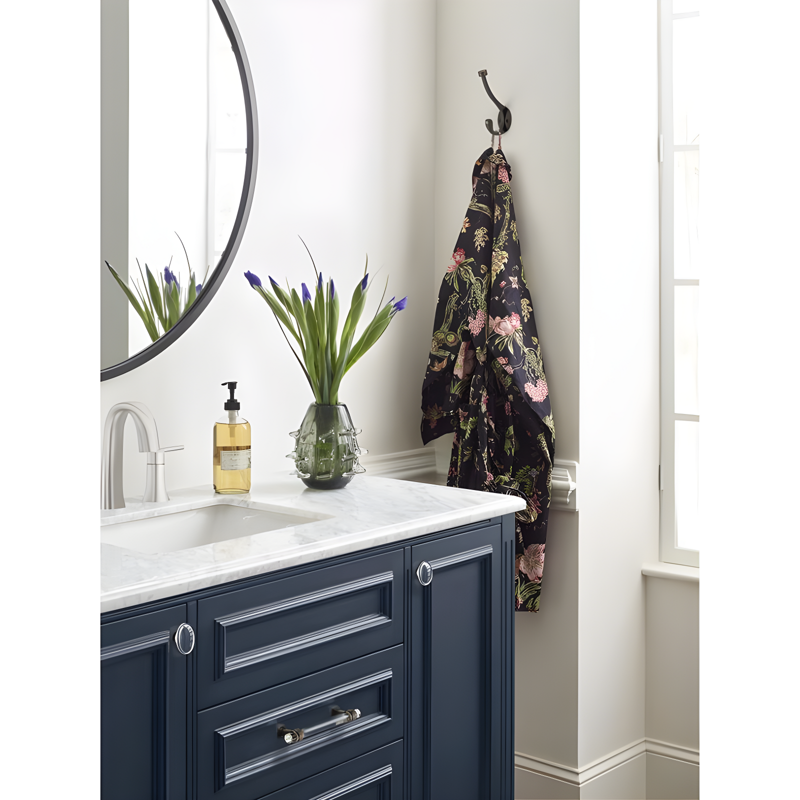 Decorative Wall Mounted Pilltop Hook