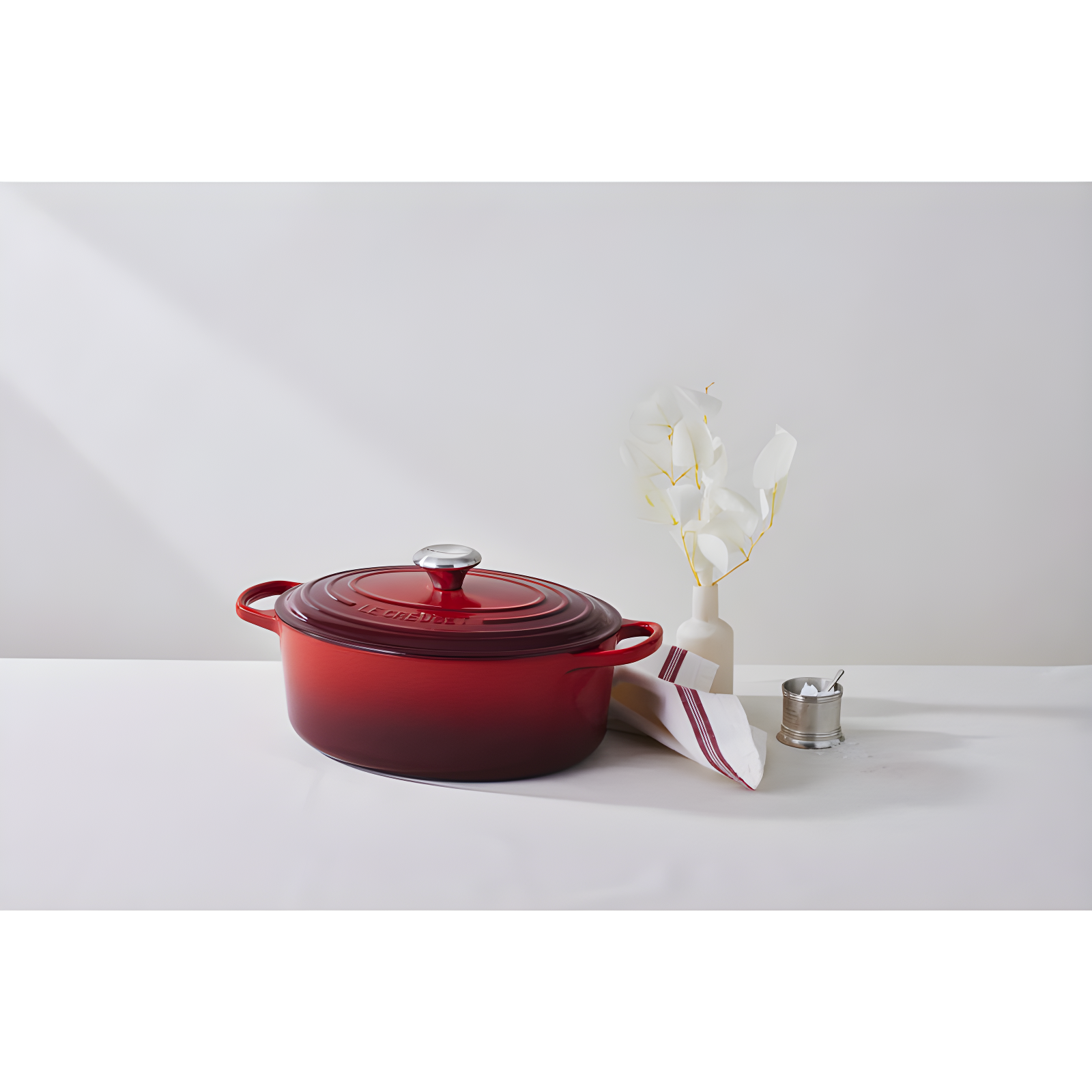 Le Creuset Enameled Cast Iron Oval Dutch Oven with Lid