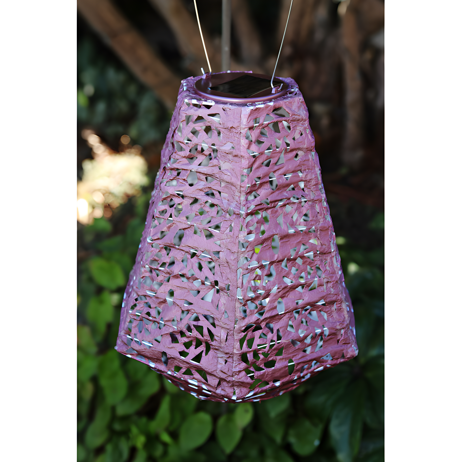 11'' Solar Powered Integrated LED Outdoor Lantern