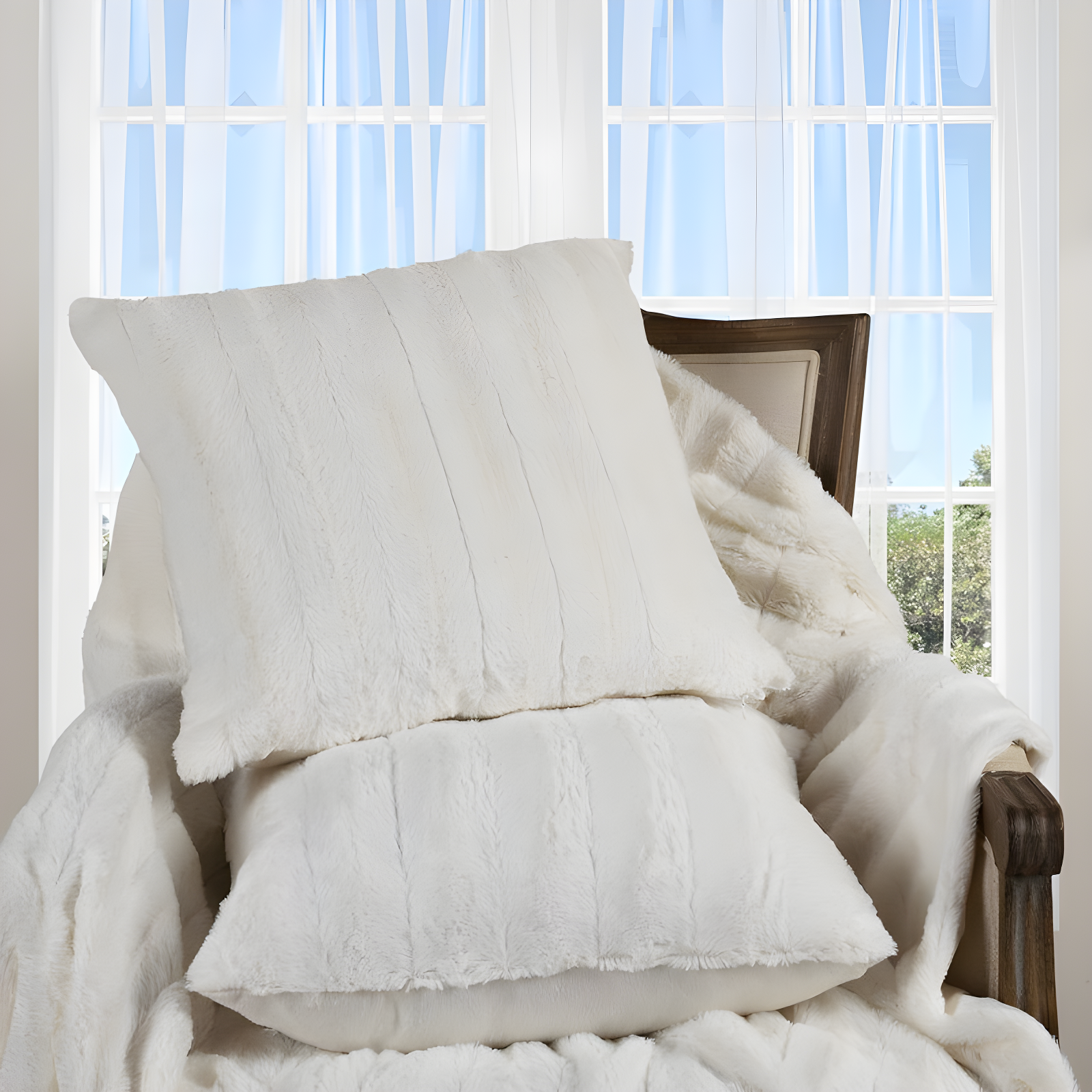 Cheer Collection FRBIN Square Pillow Cover & Insert (Set of 2)