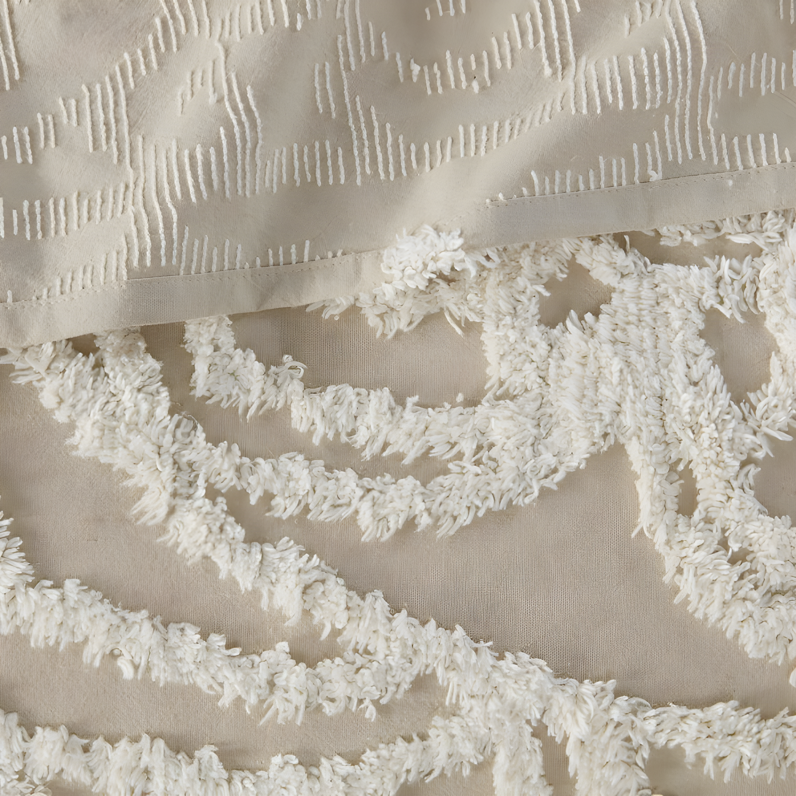 Madison Park Laetitia Tufted Chenille Cotton Medallion Fringe Coverlet Set