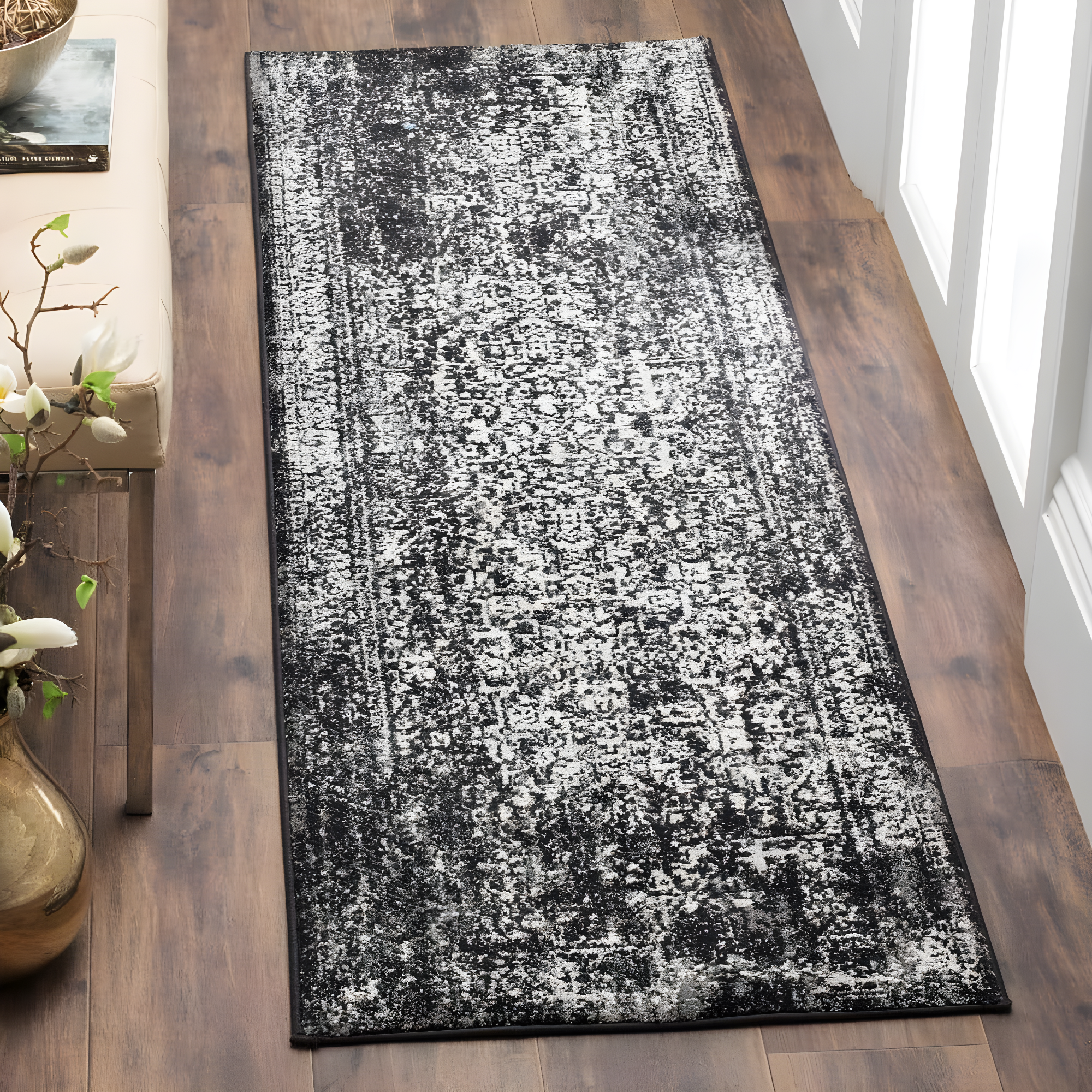 Evoke EVK256 Power Loomed Indoor Runner - Black/Grey - 2'2"x7' - Safavieh