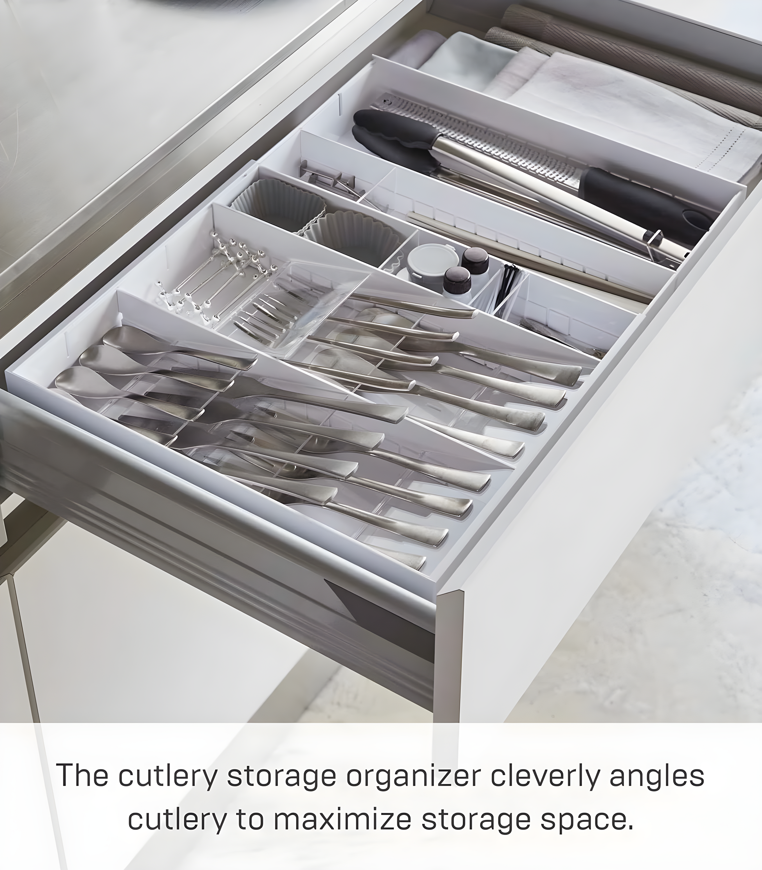 Yamazaki Home Expandable Cutlery Kitchen Utensils Storage Multi-Compartment Silverware Organizer