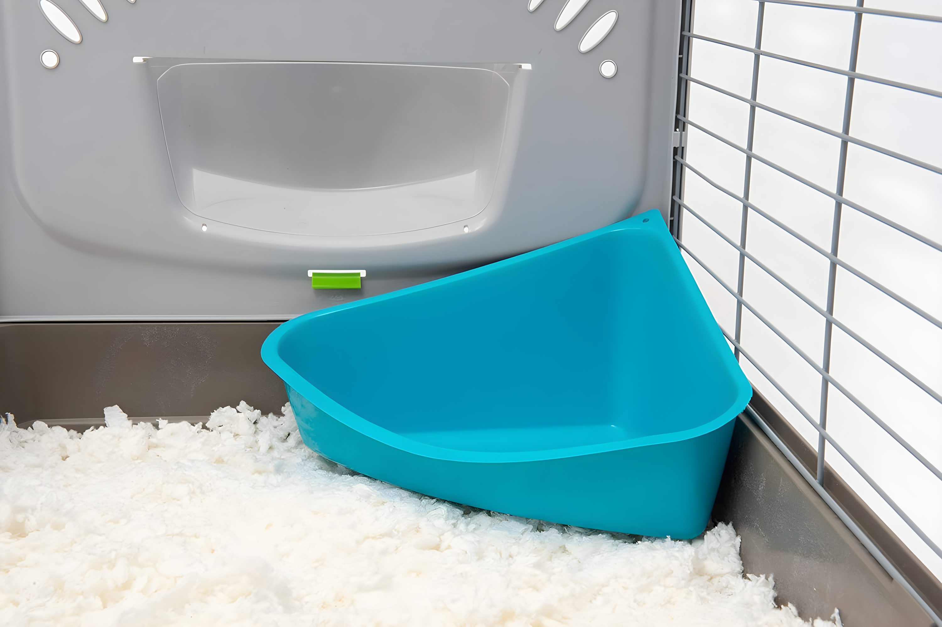 Lixit Medium Corner Litter Pan for Ferrets, Rabbits, Rats, Guinea Pigs and Other Small Animals